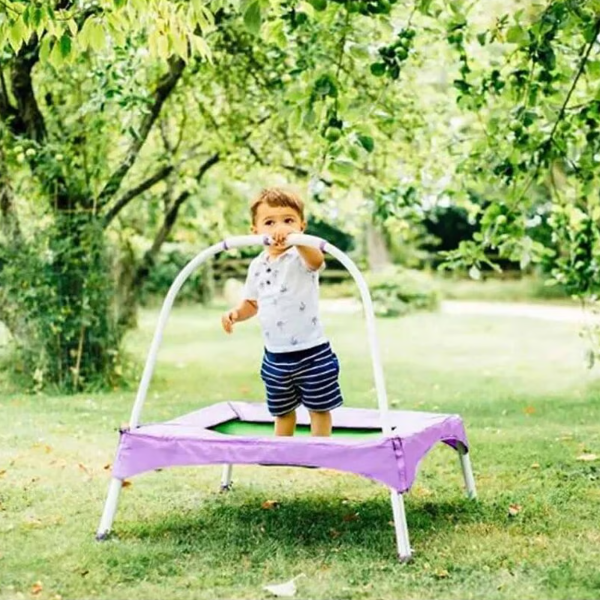 ترامبولين بلام جونيور جامبر، لعبة ترفيهية مستقرة للاستخدام الداخلي والخارجي، بمقابض إسفنجية ناعمة وسهلة الإمساك، تصميم إطار مبطن، مناسب للأطفال من سن 18 شهرًا فما فوق، لون أرجواني