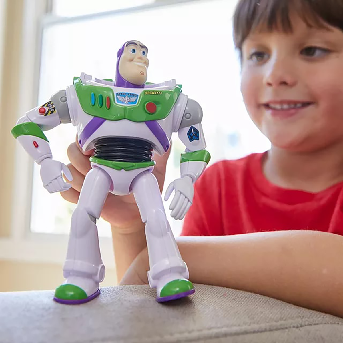 شخصية باز لايتيير الأساسية من فيلم Toy Story 4، مقاس 7 بوصات، من ديزني بيكسار، قابلة للتحريك، لعبة سرد قصص، قابلة للتجميع، للأعمار من 3 سنوات فما فوق