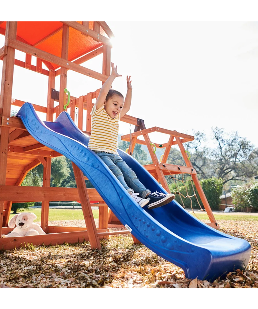 مجموعة ألعاب خارجية من ليتل تايكس ريل وود أدفنتشرز وايلدكات فولز، ملعب خشبي في الفناء الخلفي مع أراجيح وجسر حبلي ومنصات انزلاق ومنصة مراقبة، للأعمار من 3 سنوات فما فوق، مجموعات ألعاب ومعدات ملعب