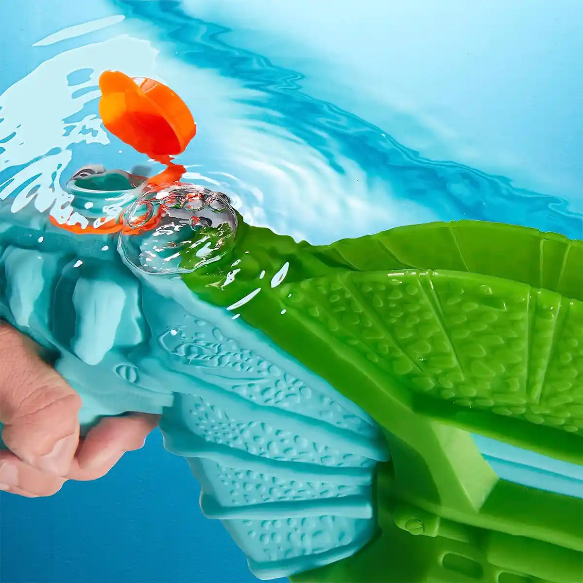 SUPERSOAKER Nerf DinoSquad Dino-Soak Water Blaster, Pump-Action Soakage, Dilophosaurus Dinosaur Design, Outdoor Summer Water Blaster, Multicolour