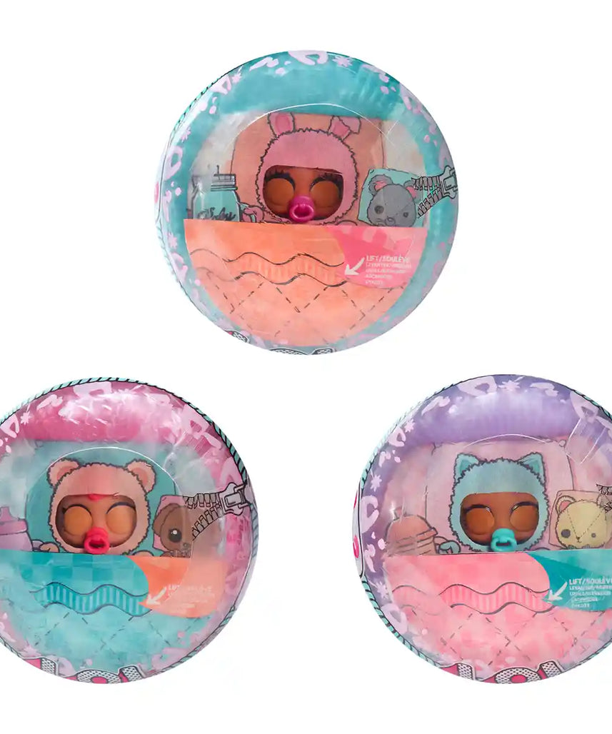 مجموعة دمى مفاجأة الأطفال من إل أو إل سربرايز!، مجموعة هدايا قابلة للتجميع مع كشف مائي للأطفال من سن 4 سنوات فما فوق، تتضمن دمى توأم وثلاثة توائم وحيوانات أليفة، بالإضافة إلى دمى ومنازل وإكسسوارات.