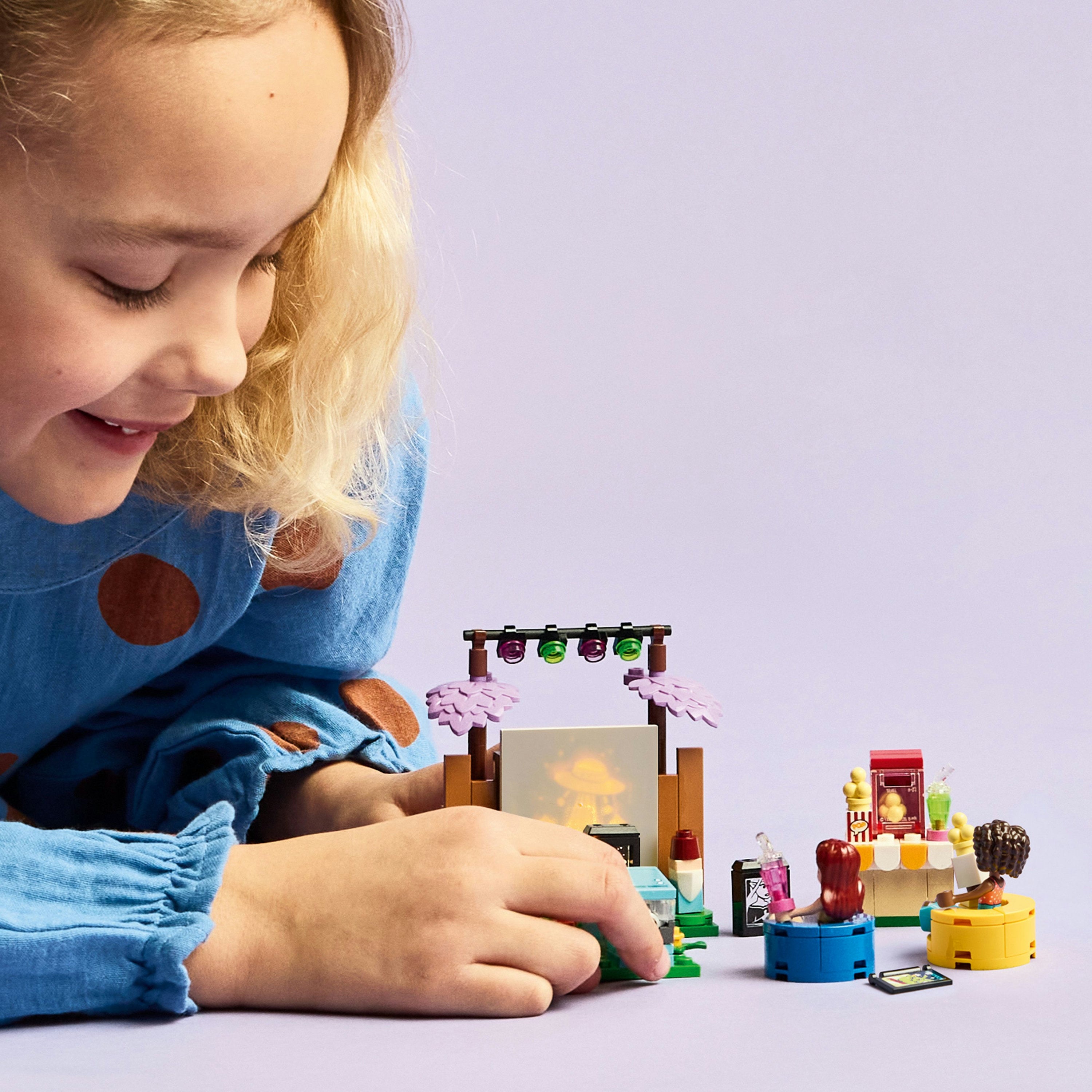 LEGO Friends 42642 Friendship Movie Night V29 for Girls 6+ Fun Mini Movie Theater Building Toy with Characters