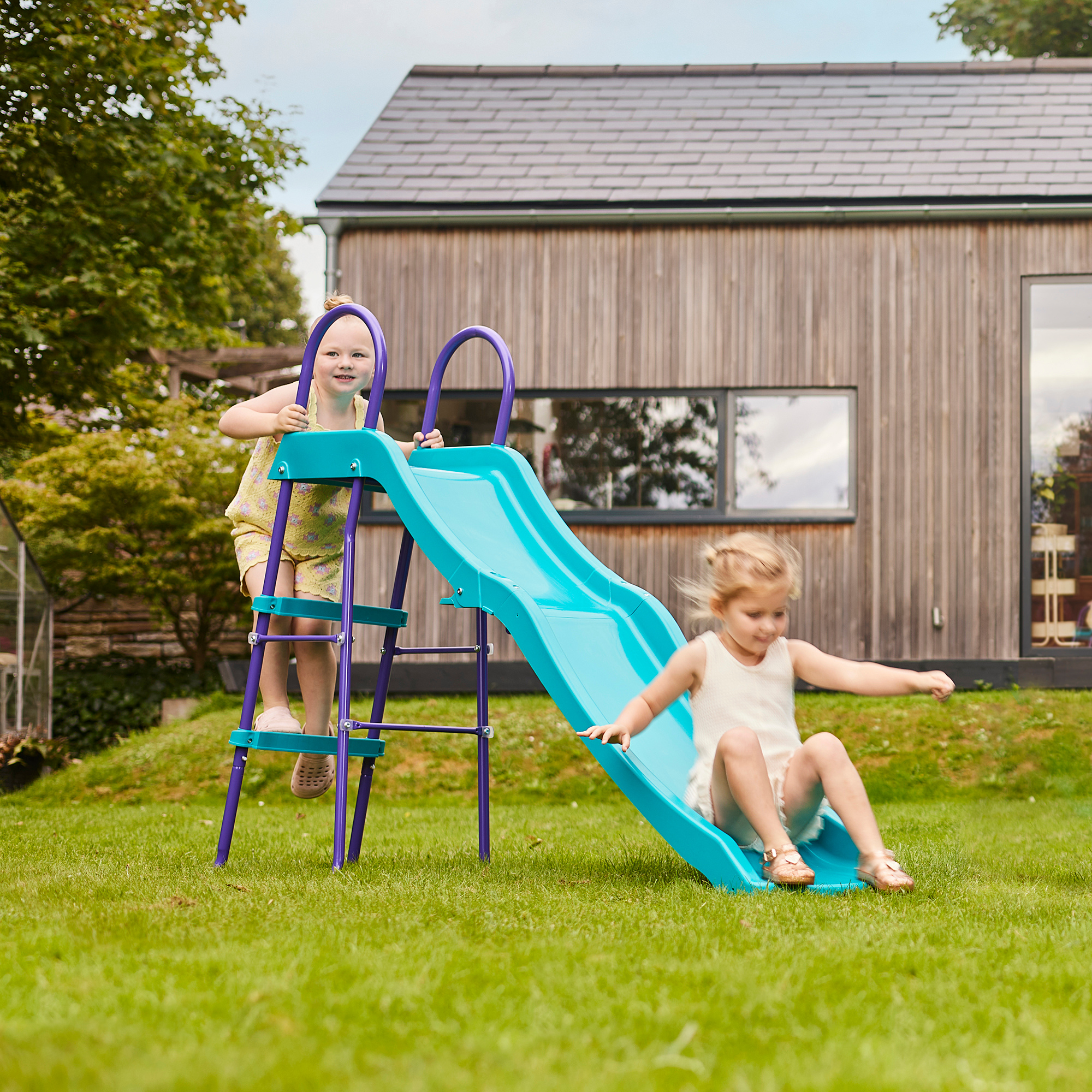 منزلق مستقل بلام هاوميا بطول 6 أقدام مع سلم، سهل التجميع بإطار معدني قوي مع أقصى وزن 50 كجم، منزلق حديقة خارجي مناسب للأولاد والبنات من سن 3 سنوات فما فوق، أزرق