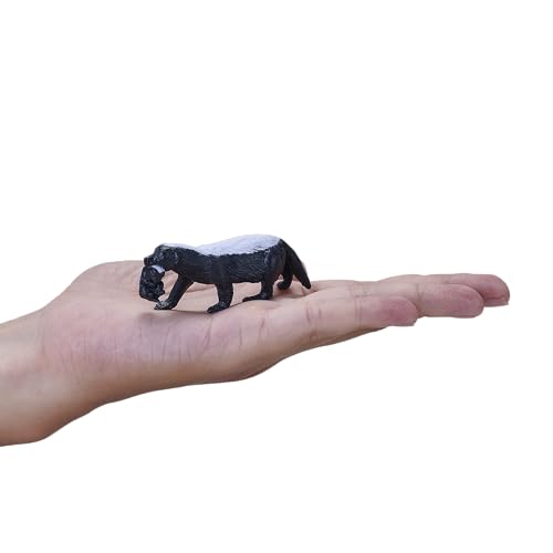 MOJO Honey Badger Female with cub Toy Figure