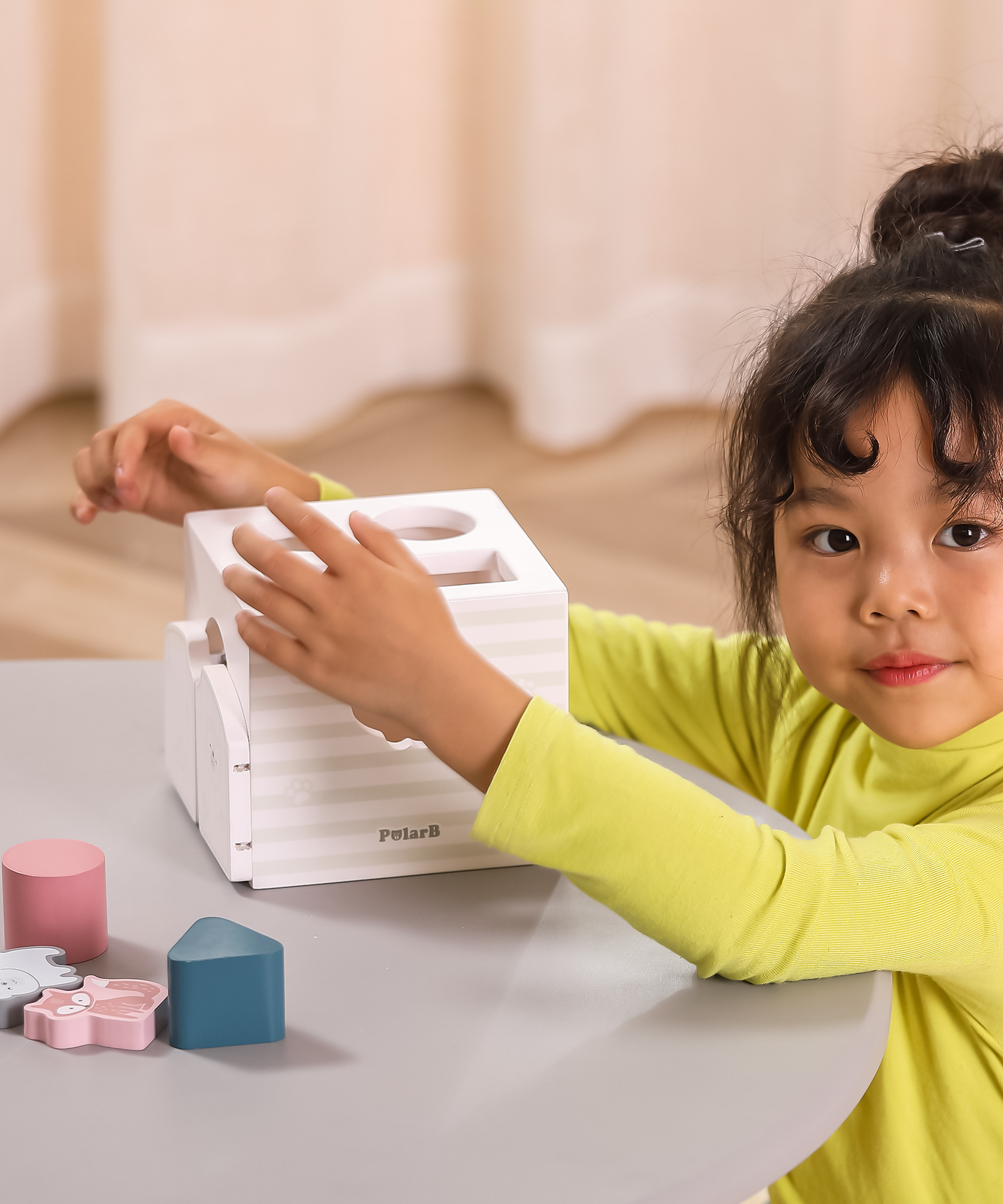 لعبة فرز الأشكال PolarB مع مكعبات موسيقية، 7 قطع خشبية تتضمن أشكال حيوانات ومرآة ومكعبات صوتية، لعبة تعليمية للأطفال الصغار من عمر 18 شهرًا فما فوق