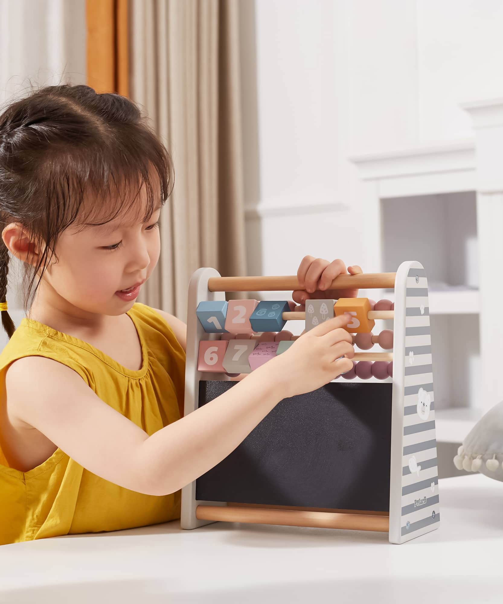 عداد رياضيات خشبي 3 في 1 من Polar Bear للأطفال مع سبورة ومكعبات أرقام، لعبة تعليمية للتعلم المبكر، للأعمار من 3 سنوات فما فوق