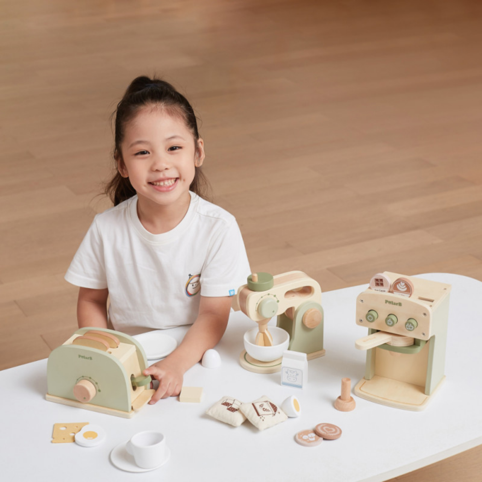 مجموعة محمصة الخبز الخشبية من بولار بي للأطفال، لعبة مطبخ تظاهرية مع خبز وبيض وجبن وزبدة وطبق، جهاز لعب الأدوار للأطفال من سن 3 سنوات فما فوق