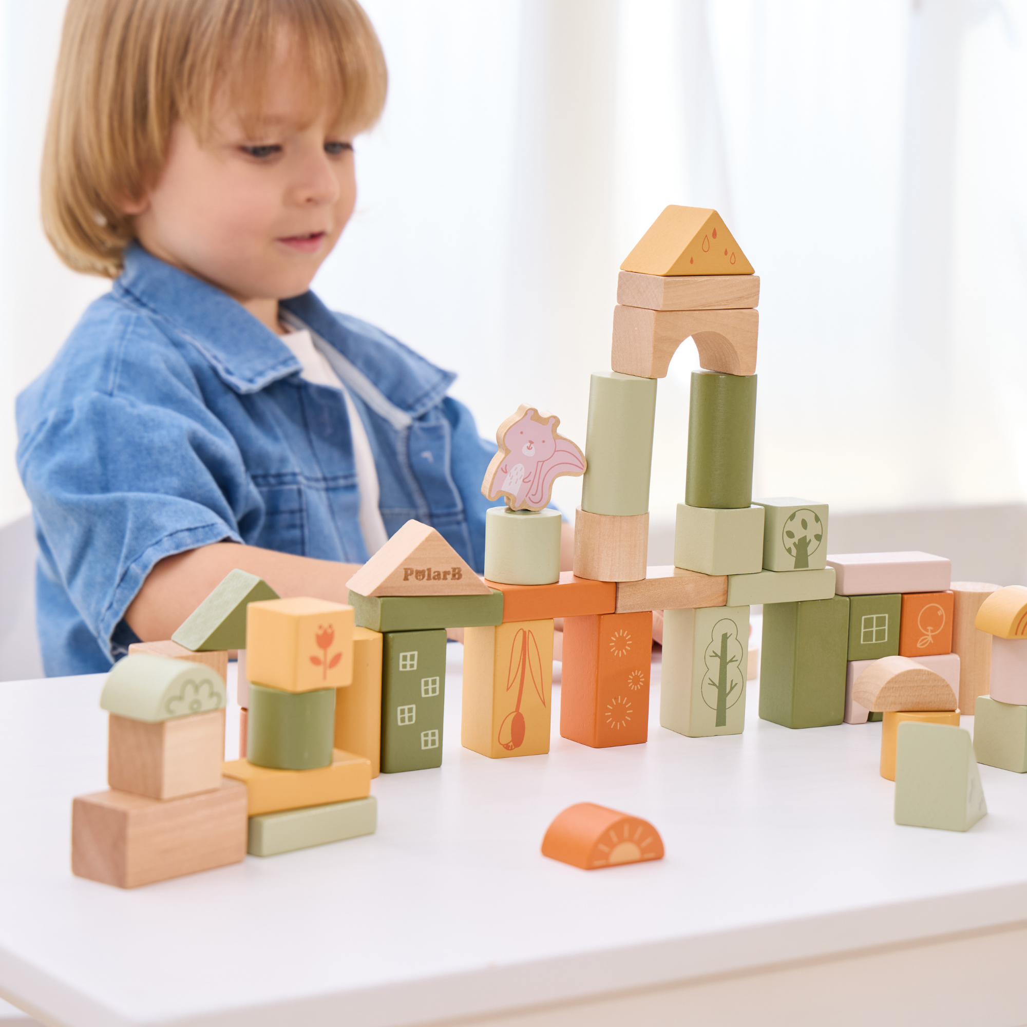 مجموعة مكعبات خشبية من PolarB، 50 قطعة، بتصميم غابة خضراء، لعبة بناء وتكديس صديقة للبيئة للأطفال الصغار، تتضمن حيوانات الغابة وأشكالها، لعبة تعليمية للأطفال من سن 12 شهرًا فما فوق