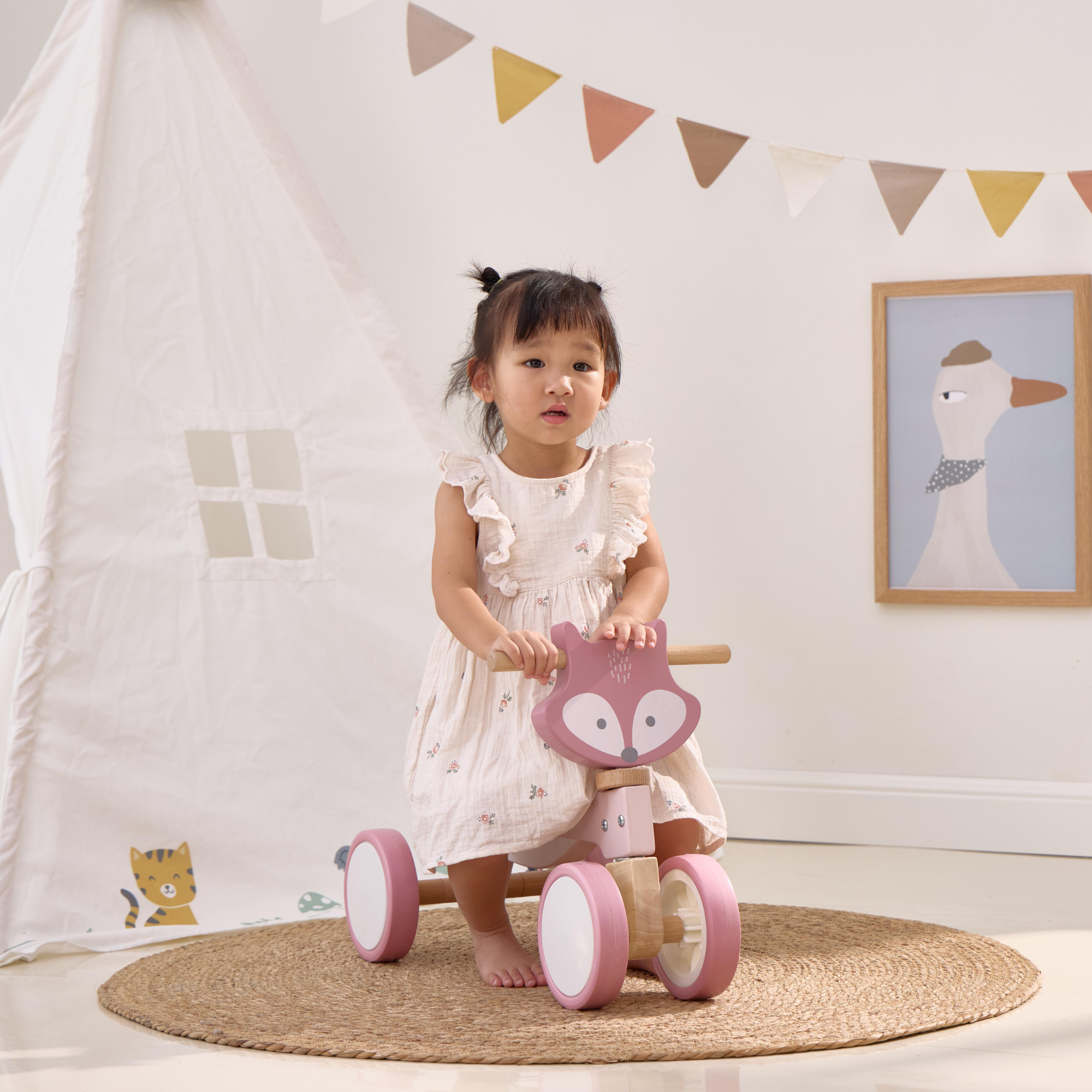 دراجة بولار بي ثلاثية العجلات خشبية للأطفال الصغار مزودة بقفل توجيه آمن وإطارات من مادة إي في إيه - دراجة توازن قابلة للركوب للأطفال من سن 12 شهرًا فما فوق - تُنمّي مهارات التنسيق والمهارات الحركية الكبرى