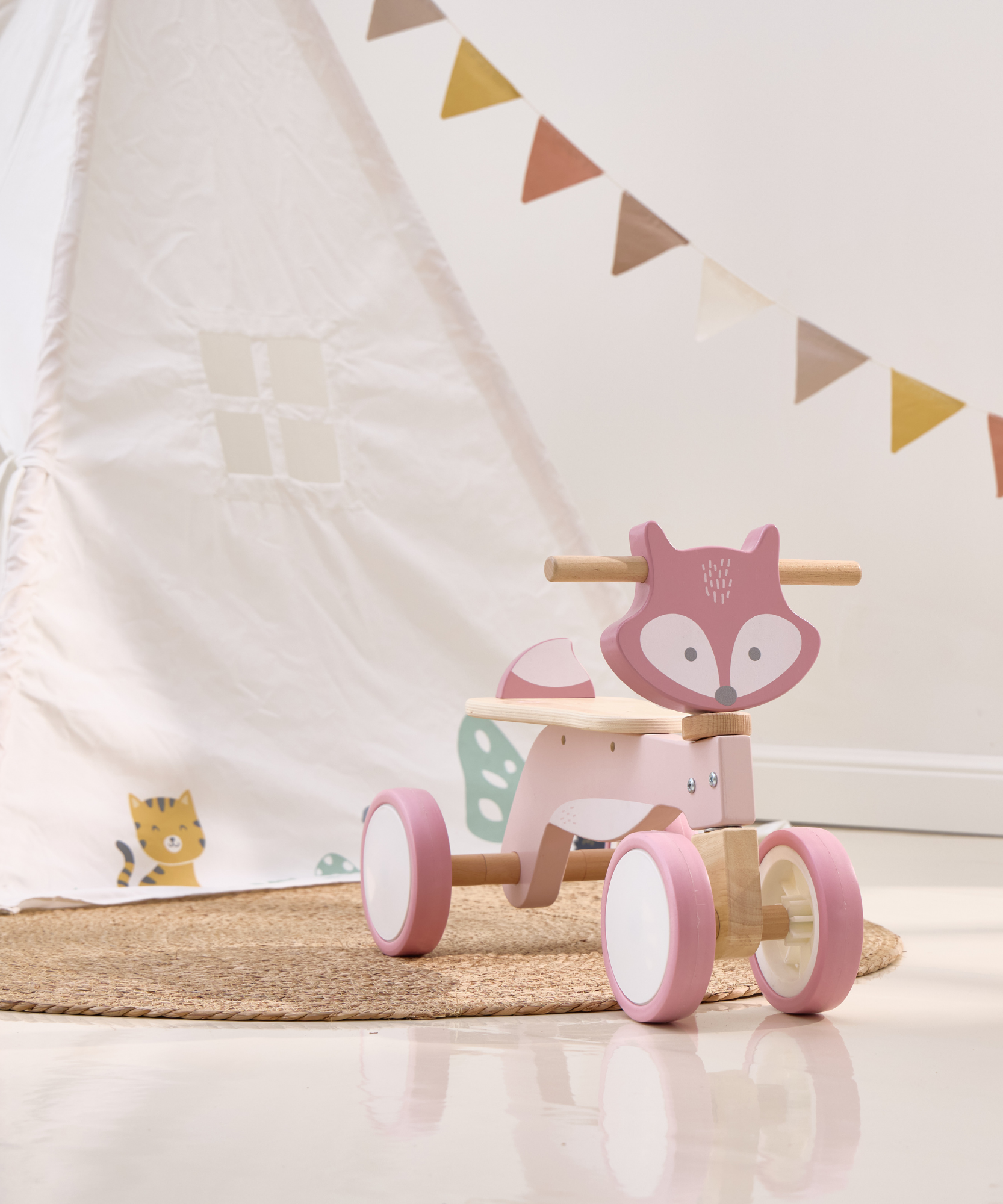 دراجة بولار بي ثلاثية العجلات خشبية للأطفال الصغار مزودة بقفل توجيه آمن وإطارات من مادة إي في إيه - دراجة توازن قابلة للركوب للأطفال من سن 12 شهرًا فما فوق - تُنمّي مهارات التنسيق والمهارات الحركية الكبرى