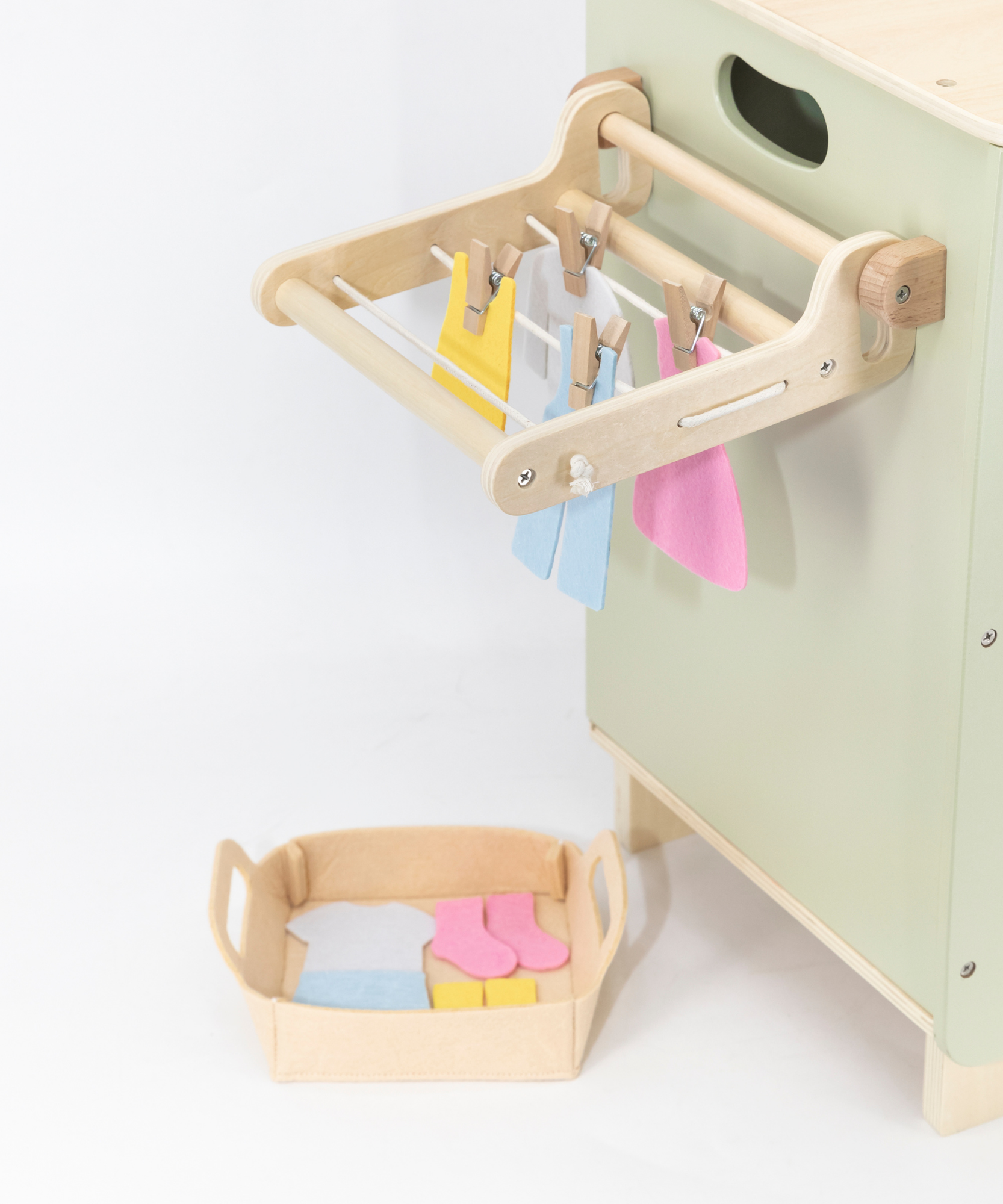 مجموعة ألعاب غسالة الملابس الخشبية من بولار بي للأطفال، لعبة غسيل تظاهرية مع مكواة ومنظف وسلة وملابس ومشابك، لعبة لعب أدوار واقعية للأطفال الصغار والأطفال