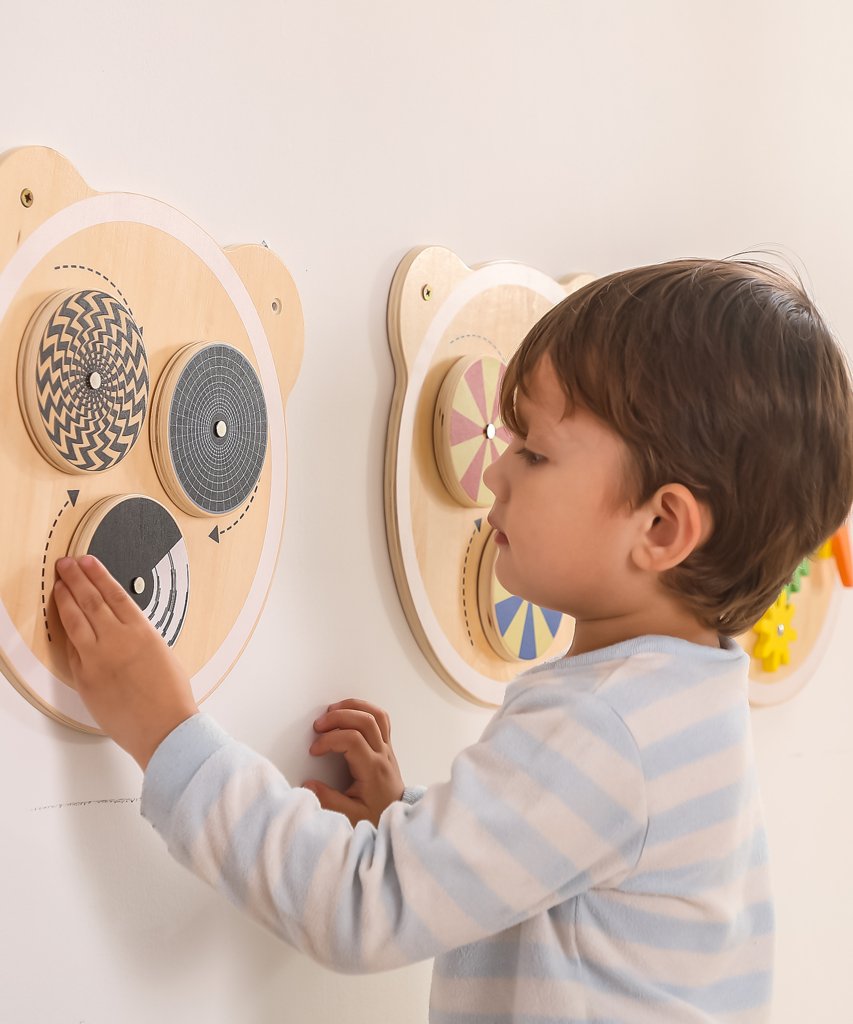 لعبة كرة الحائط المنزلقة من فيجا، متاهة أرقام خشبية من مونتيسوري للأطفال الصغار، تُنمّي المهارات الحركية والتعرف على الأرقام، لعبة تعليمية صديقة للبيئة وغير سامة، للأولاد والبنات من عمر 18 شهرًا فما فوق