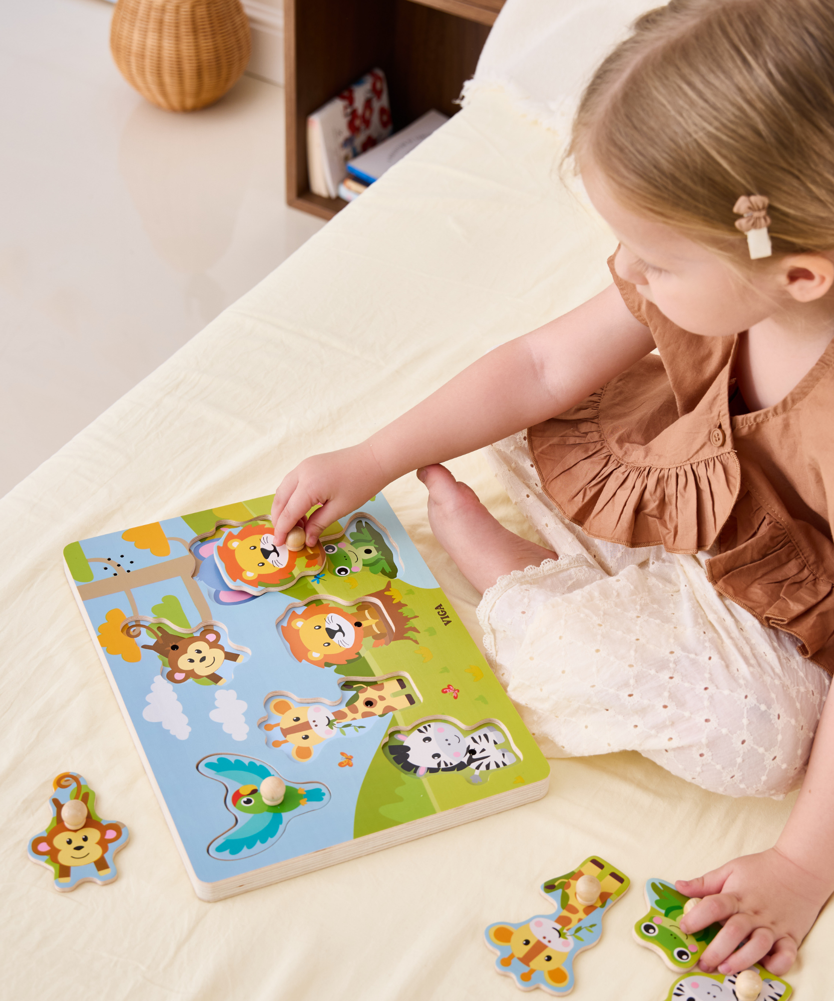 لعبة أحجية فيجا جانجل أنيملز، 7 قطع مع صوت، لعبة مونتيسوري خشبية، تُنمّي المهارات الحسية والإدراكية والحركية الدقيقة، لعبة تعليمية للأطفال غير سامة وصديقة للبيئة، مناسبة للأطفال من سن 18 شهرًا فما فوق