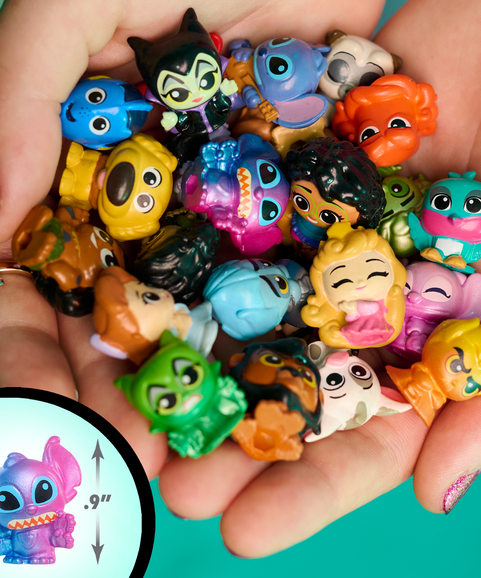 مجموعة ديزني دورابلز سكويش ألوتس سيريز 3 مع 5 شخصيات أكشن صغيرة قابلة للتجميع، حقيبة عمياء، 1 بوصة (2.5 سم)، لعبة مرخصة رسميًا للأطفال من سن 5 سنوات فما فوق من جاست بلاي