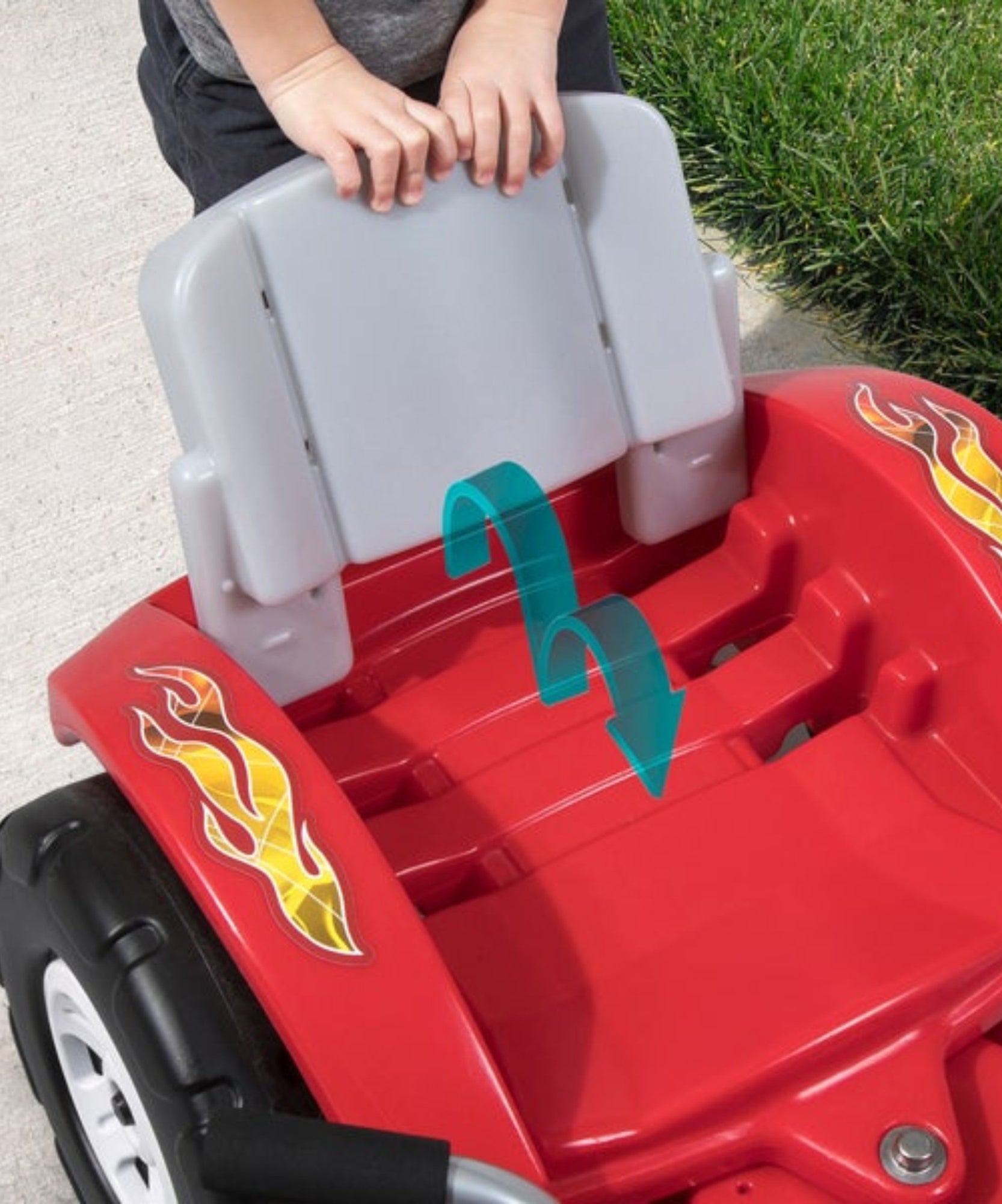 Step2 Zip N' Zoom Pedal Car Single Seater Easy to Store Ride On Toy with Seat Level Adjustability and Center-Pivot Steering, Suitable for Children both Boys and Girls Aged 30m and Above, Red