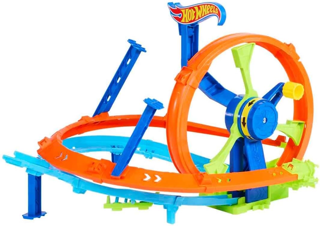 Hot Wheels Toy Car Track Set, Launch and Loop Playset & 1:64 Scale Die-Cast Vehicle, Crash Area on Figure 8 Track with Loop-Kicker Booster