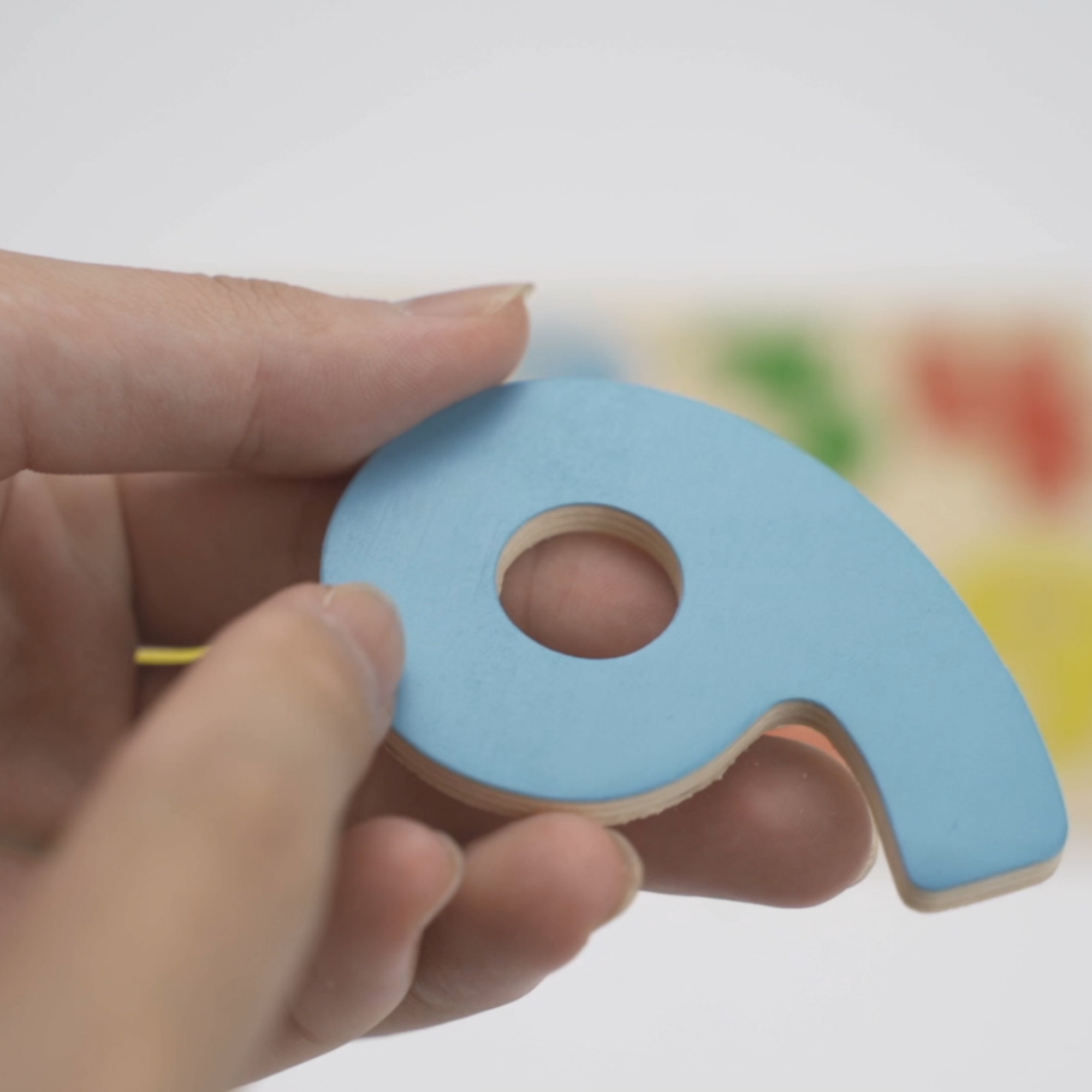 لعبة فيجا الخشبية مونتيسوري، ألغاز من 10 قطع، أرقام من 0 إلى 9، تُنمّي المهارات الحسية والإدراكية والحركية الدقيقة، غير سامة وصديقة للبيئة، مناسبة للأولاد والبنات من سن 3 سنوات فما فوق.