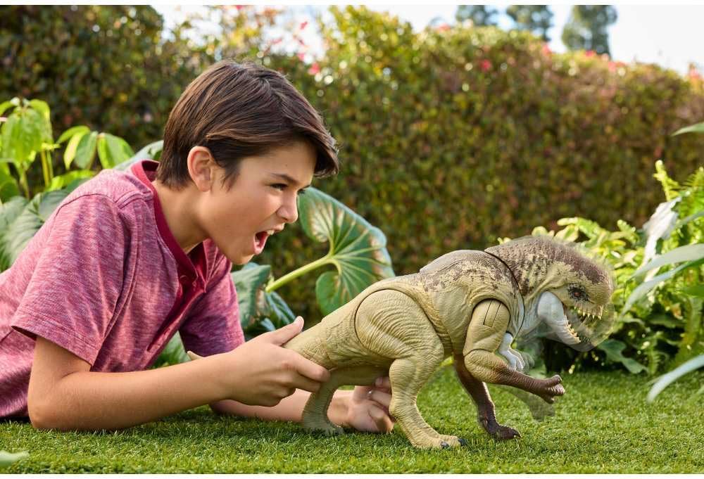 Jurassic World Feature Villain Dino