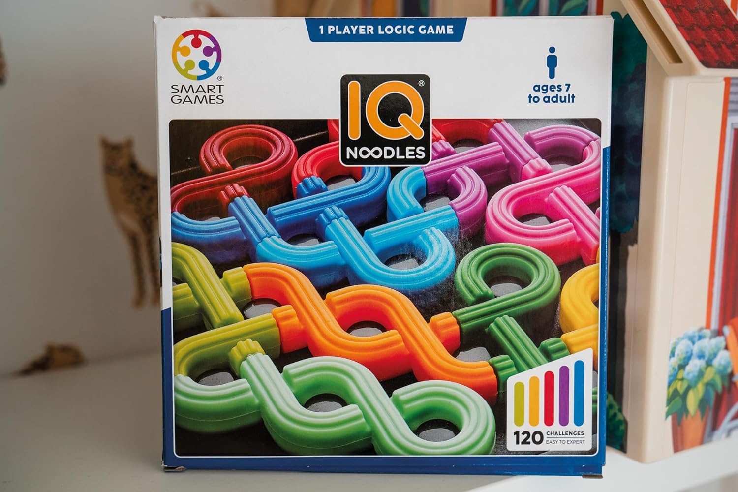 SmartGames IQ Noodles Pocket Brain Teaser Puzzle Game with 120 Challenges Travel-Friendly Educational Toy for Kids and Adults Ages 7 and Up