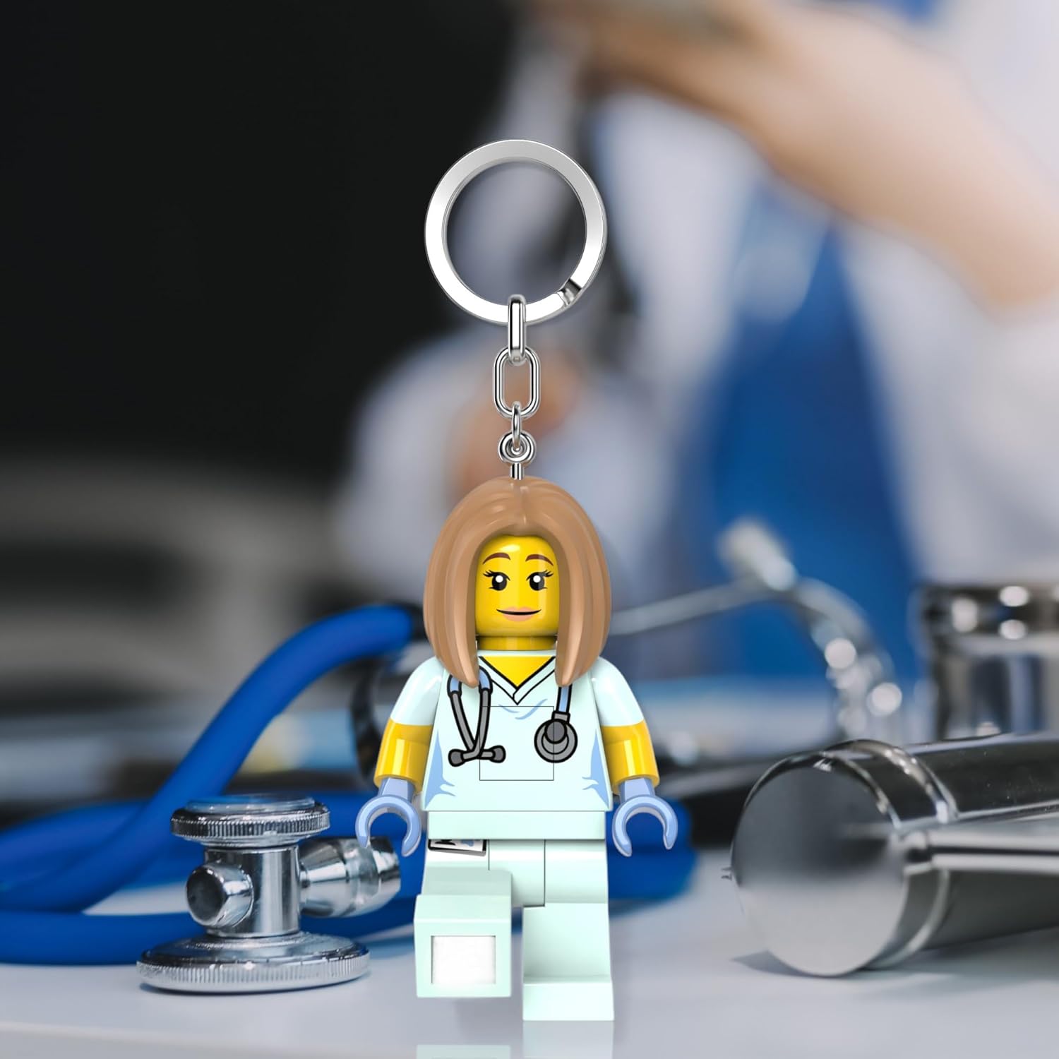 LEGO Iconic LED Flashlight Keychain for Iconic Fans - Novelty Toy for Kids - 76mm Figure - 2 CR2025 Batteries Included