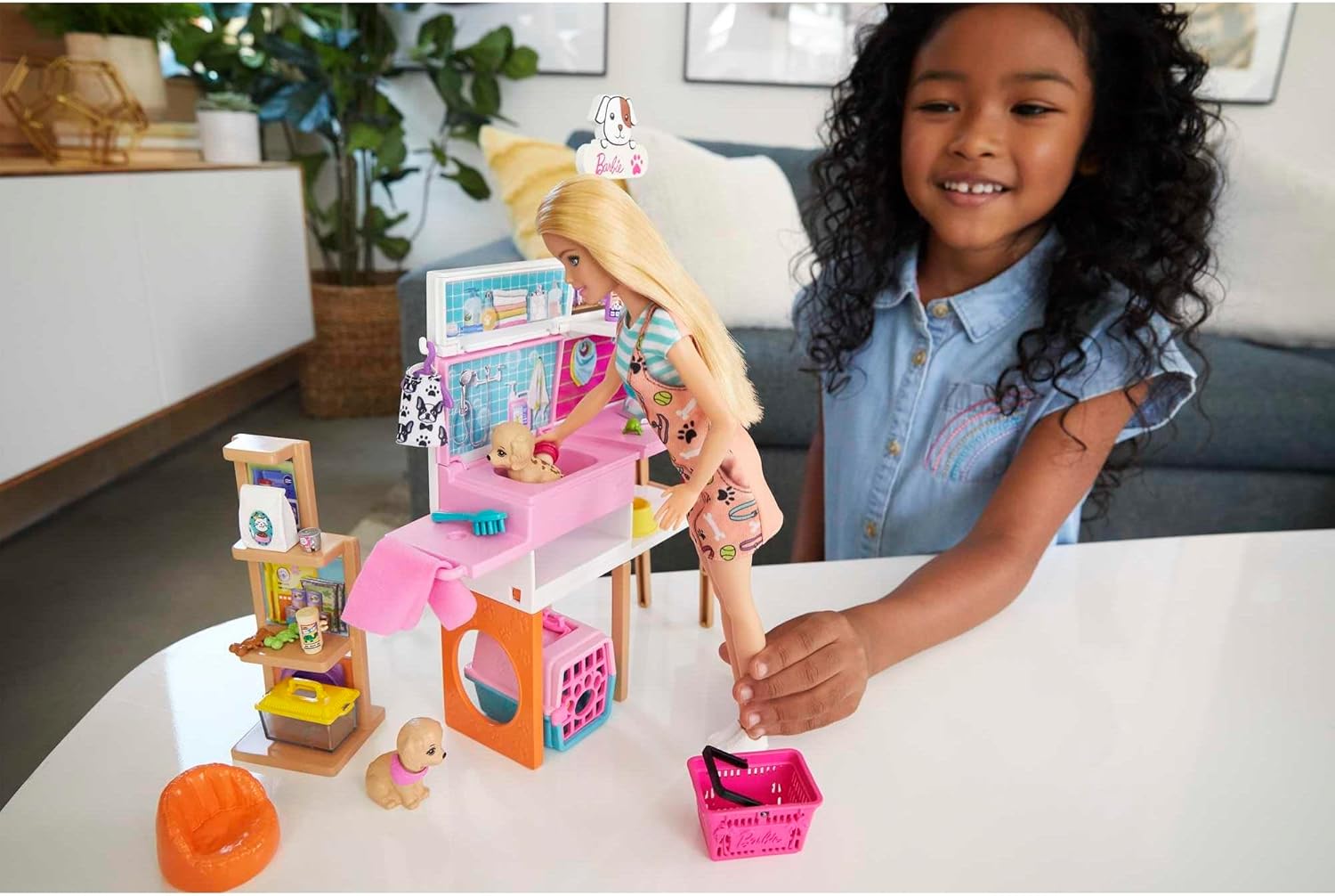 Barbie Doll and Pet Boutique Playset with 4 Pets and Accessories, for 3 to 7 Year Olds