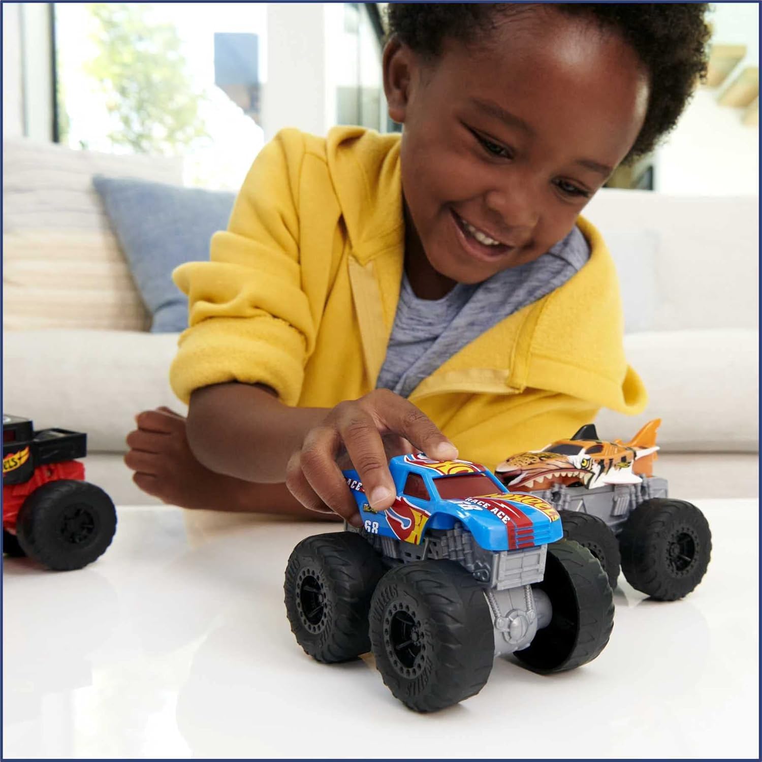 Hot Wheels HDX61 Monster Trucks, Multicolour