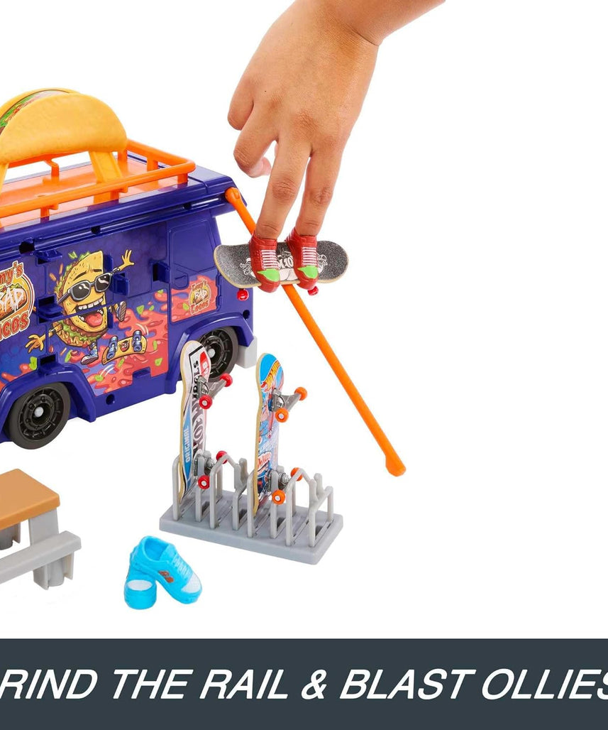 Hot Wheels Skate Taco Truck Play Case with Exclusive Tony Hawk Fingerboard, Skate Shoes, Mobile Skatepark, Storage for Boards and Accessories, Kids Toys for Ages 3 and Up