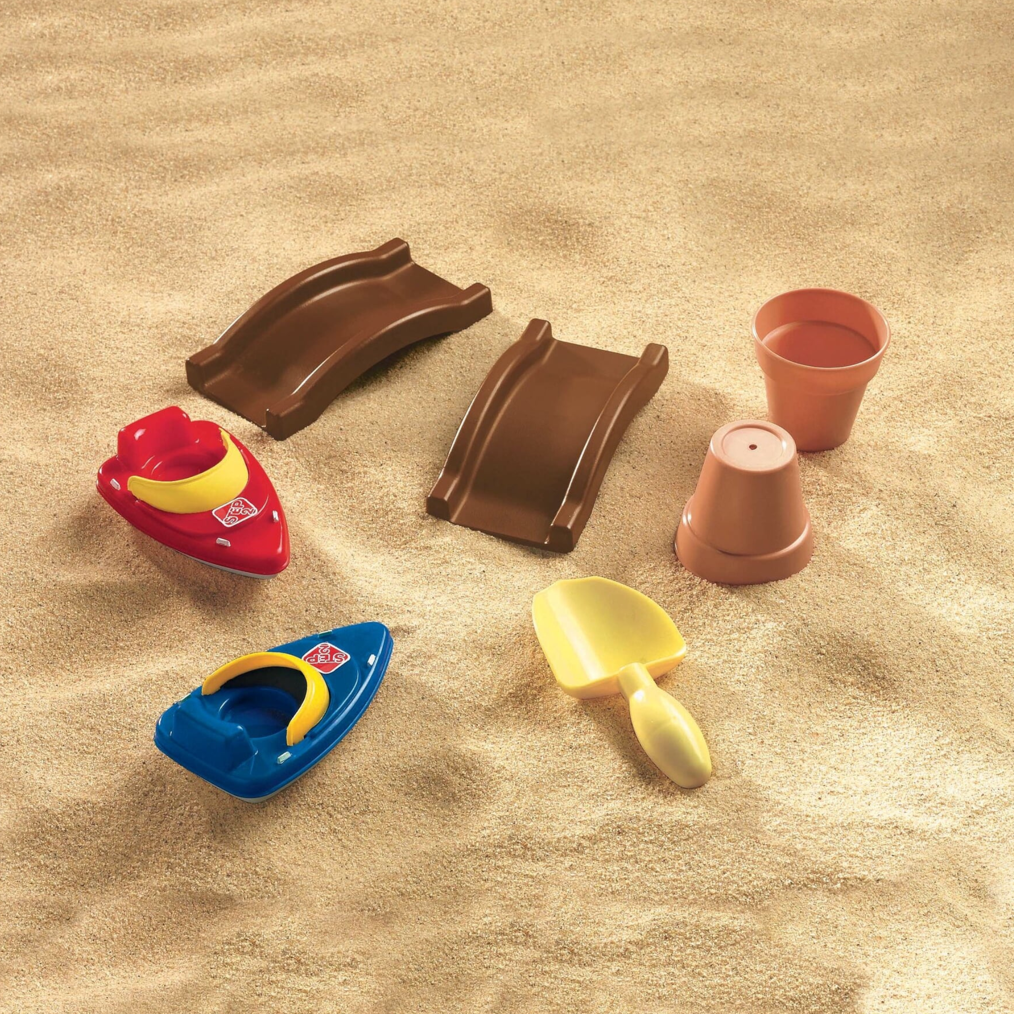 مركز أنشطة الرمل والماء الطبيعي المرح من ستيب 2، طاولة خارجية للرمل والماء مع مظلة، مجموعة ألعاب حسية مع ملحقات مكونة من 7 قطع، مركز ألعاب وأنشطة STEM، مناسب للأطفال من عمر سنتين فما فوق