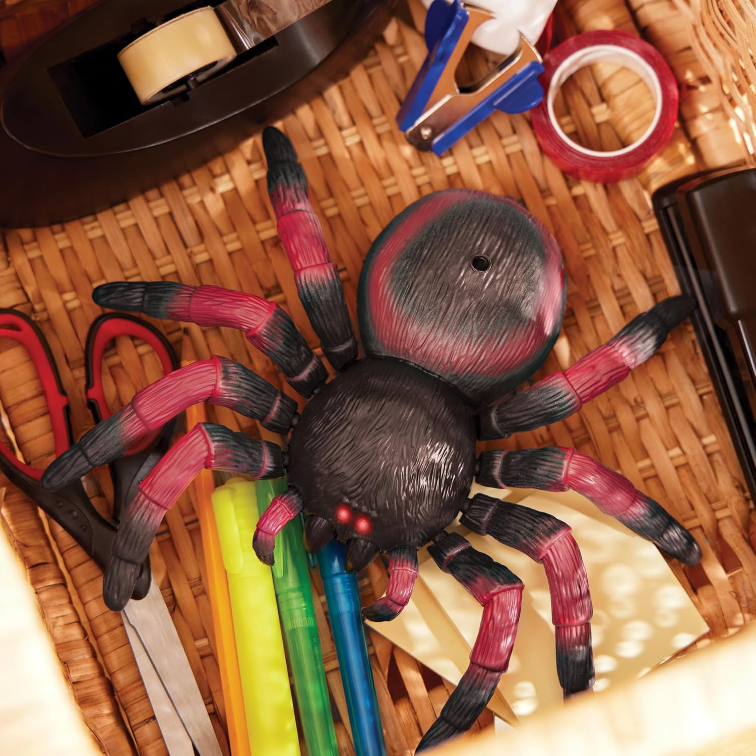 Terra by Battat remote controlled spider red - RC tarantula with glowing LED eyes and remote control - tarantula toy from 6 years