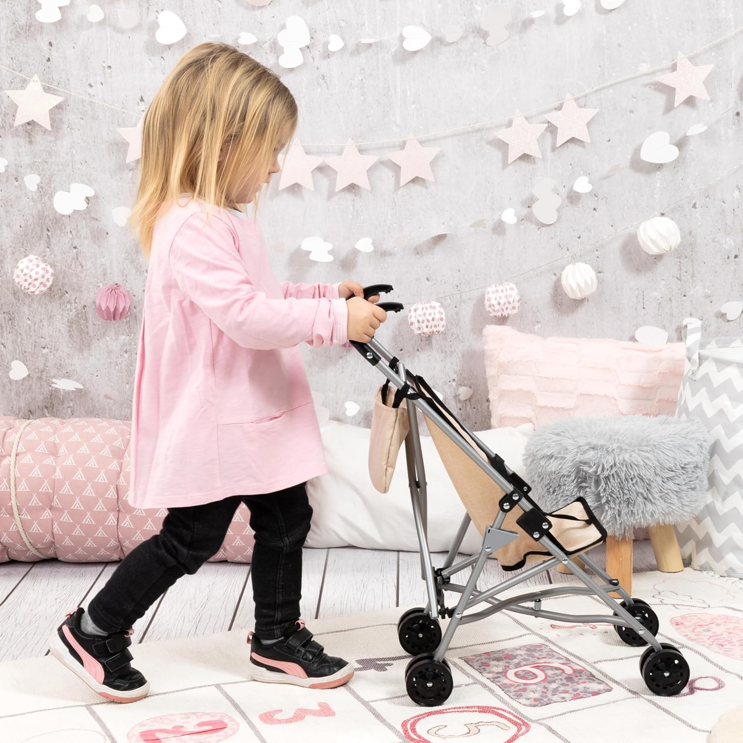 BAYER DOLLS BUGGY SET WITH BAG 46CM | Foldable, built-in safety belt, double wheels for easy pushing, made of metal