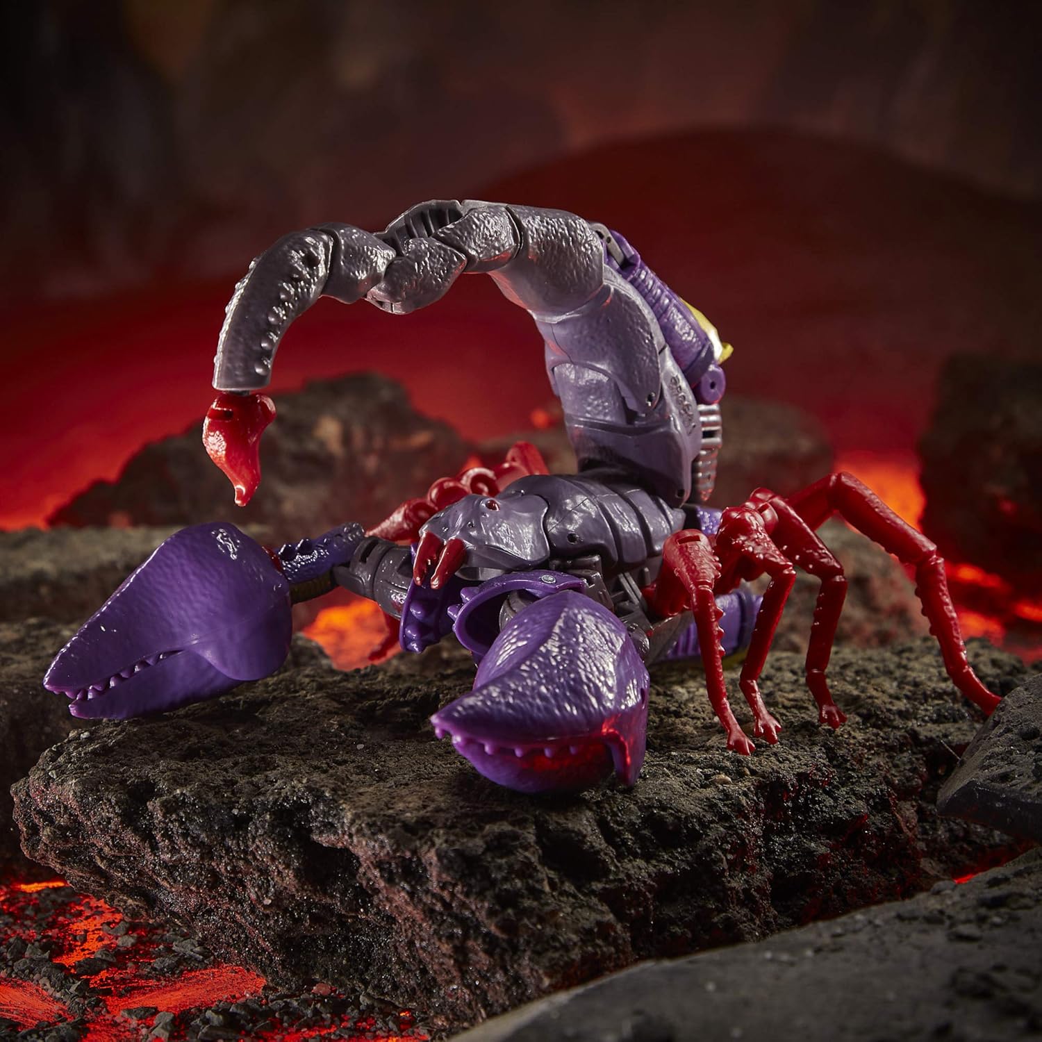 ترانسفورمرز: حرب الأجيال لمملكة سايبرترون، سكوربونوك، شخصية أكشن فاخرة، لعبة بريديكون من بيست وورز، وضع العقرب، صاروخ ضخم، طائرة سايبر بي بدون طيار، قابلة للتجميع للأطفال من سن 8 سنوات فما فوق