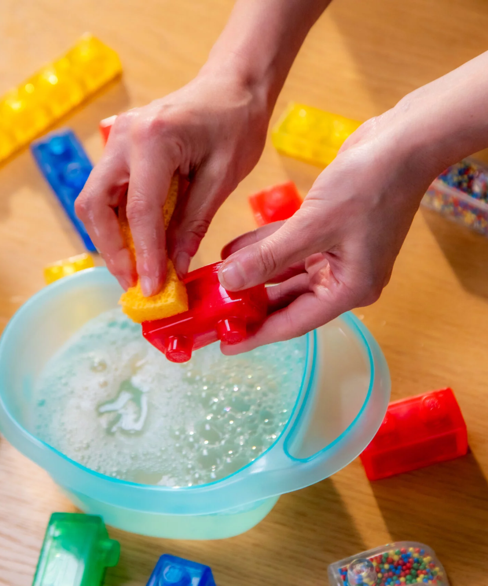 مجموعة Goliath Jelly Blox الإبداعية، تتضمن 20 مكعبًا، مكعبات بناء للأطفال الصغار ومرحلة ما قبل المدرسة يمكن للأطفال الضغط عليها وتمديدها وسحقها، تم اختبارها بأمان وخالية من الحكة، لعبة حسية لمسية للأعمار من سنتين فما فوق