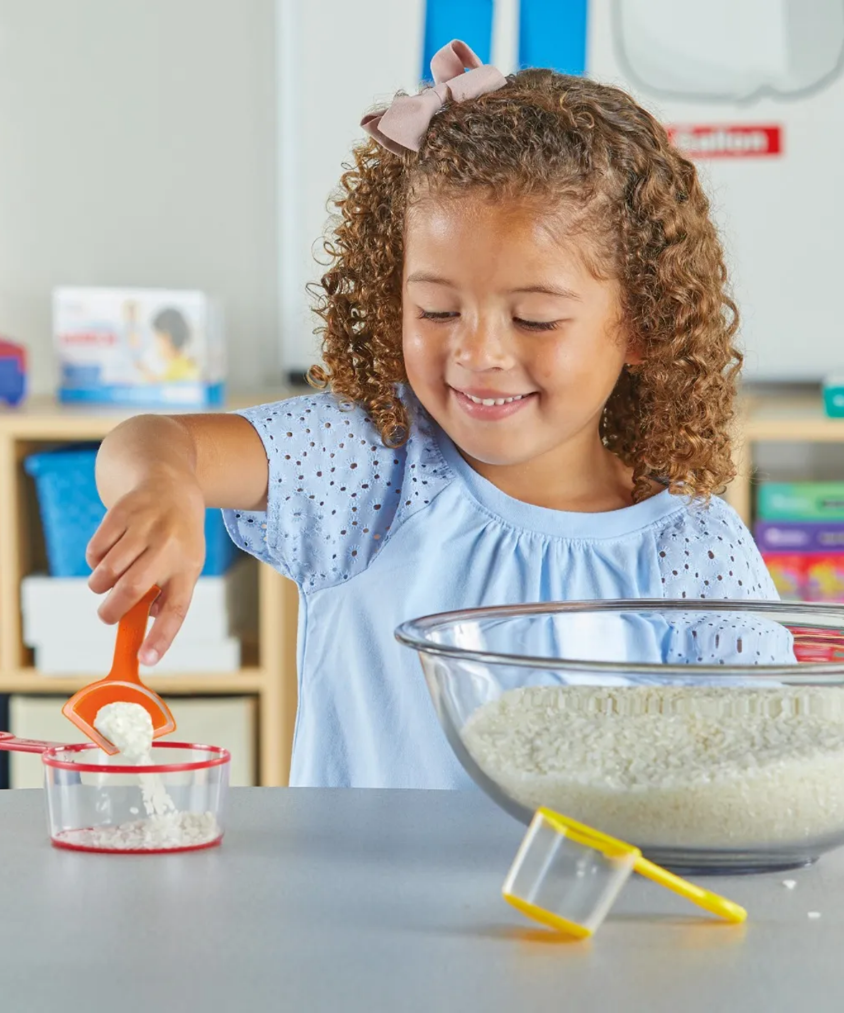 مجموعة من 4 أكواب قياس الكسور من Learning Resources Rainbow، أداة تعليمية بصرية للكسور للأطفال من سن 3 سنوات فما فوق