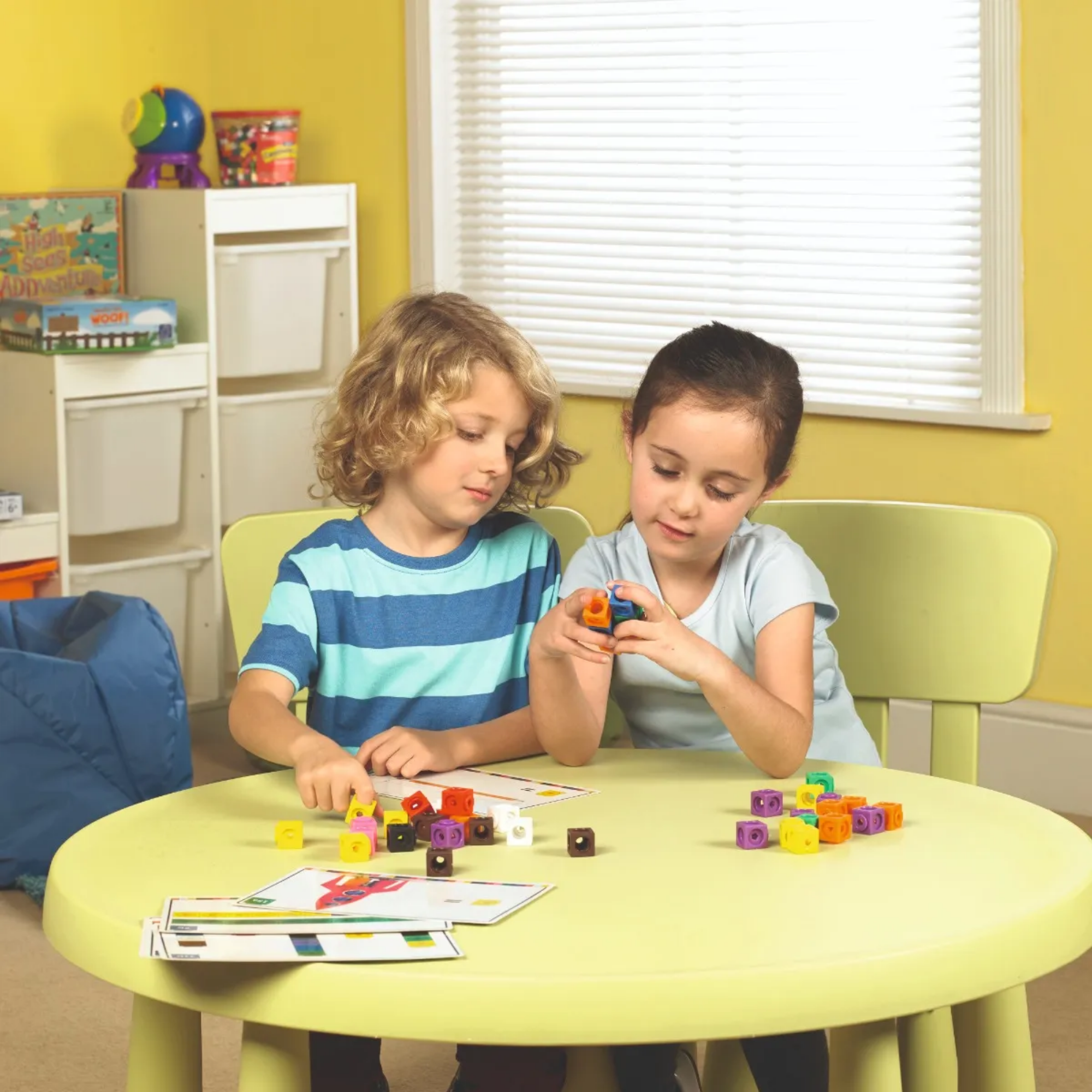 مجموعة أنشطة مكعبات MathLink من Learning Resources، 100 مكعب و30 نشاطًا، للأعمار من 4 سنوات فما فوق، تعليم عملي في الرياضيات والعلوم والتكنولوجيا والهندسة والرياضيات