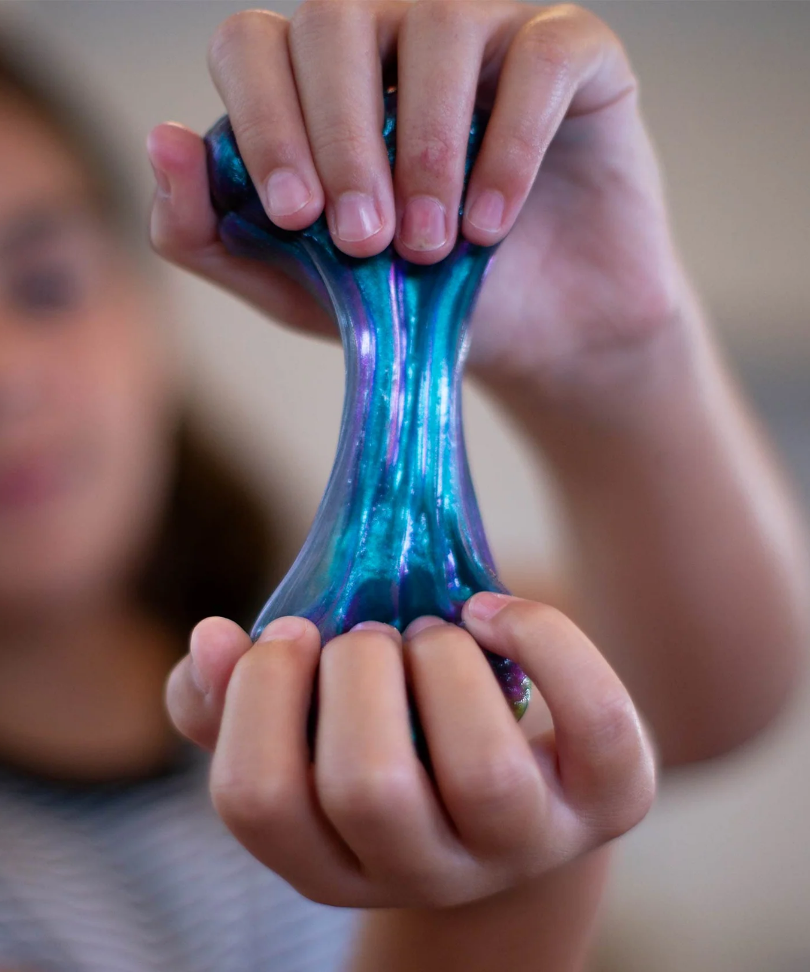 معجون التفكير سوبر سكراب من كريزي آرون، علبة 4 بوصات مع 90 جرامًا من معجون اللعب الحسي غير السام الذي لا يجف أبدًا، لعبة فيدجيت إبداعية ناعمة الملمس للأولاد والبنات من سن 3 سنوات فما فوق