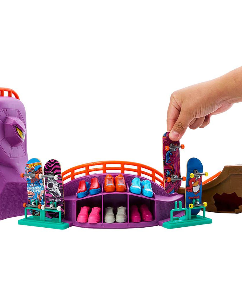 مجموعة ألعاب هوت ويلز سكيت أوكتوبارك مع لوح أصابع حصري وأحذية تزلج قابلة للإزالة، ومنحدر لوح أصابع للأطفال ولعبة تزلج