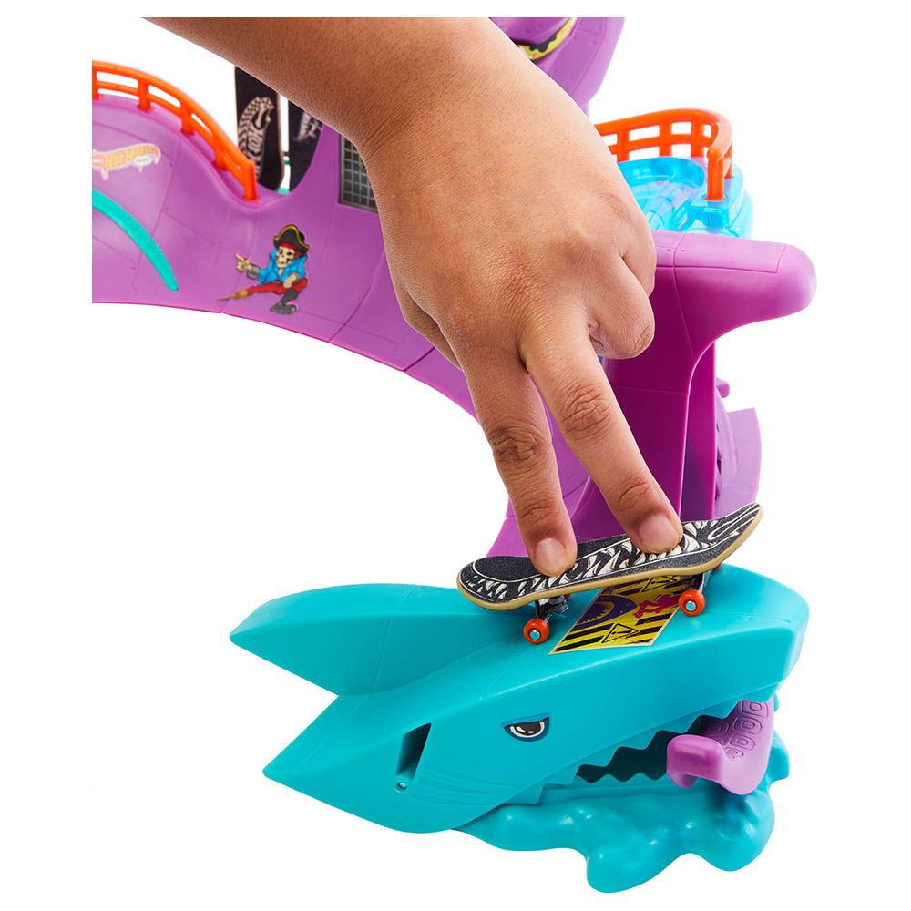 مجموعة ألعاب هوت ويلز سكيت أوكتوبارك مع لوح أصابع حصري وأحذية تزلج قابلة للإزالة، ومنحدر لوح أصابع للأطفال ولعبة تزلج