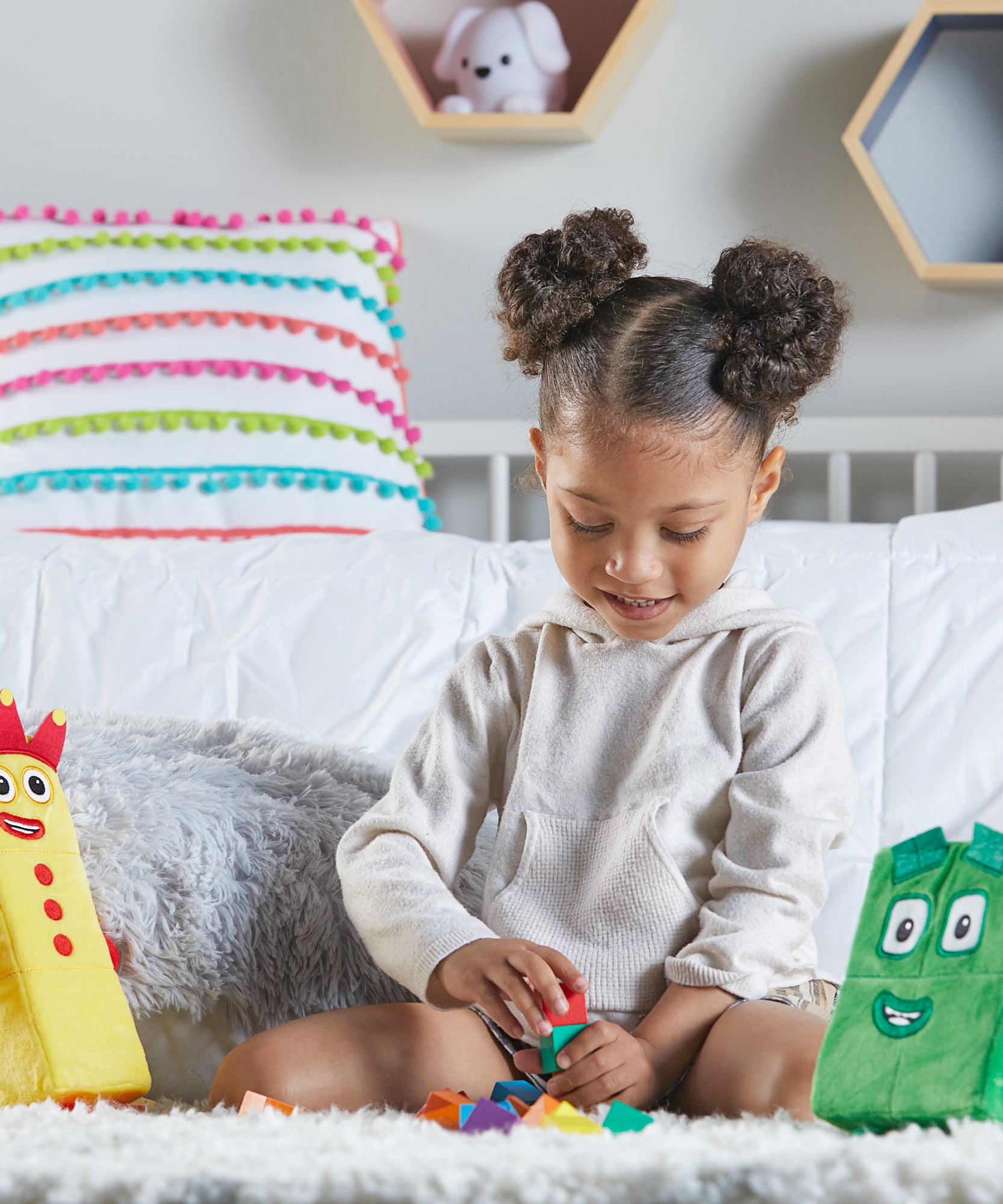 موارد التعلم - مكعبات الأرقام الثلاثة والأربعة - أصدقاء مرحون، ألعاب قطيفة ناعمة للأطفال، منتج مرخص رسميًا من موارد التعلم