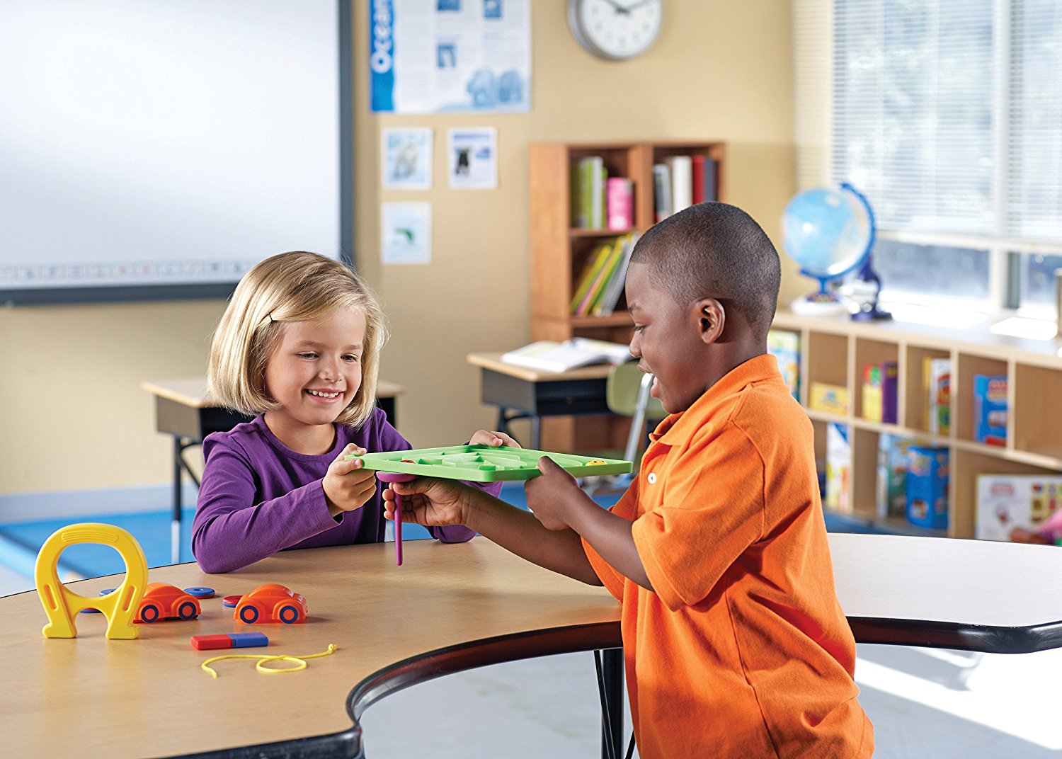 مجموعة أنشطة STEM Magnets من Learning Resources، مجموعة علمية عملية عن المغناطيسية للأطفال، من سن 5 سنوات فما فوق