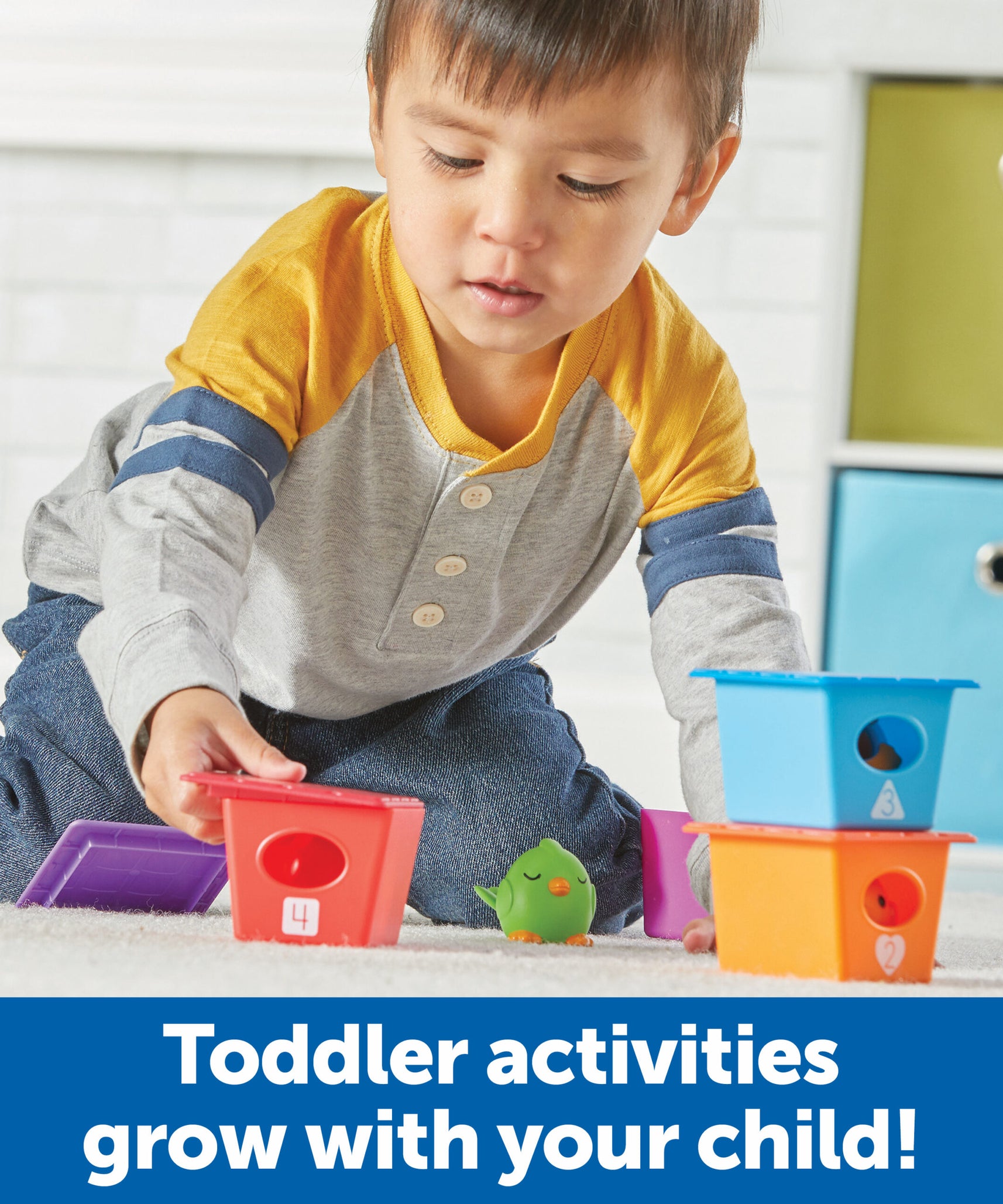 موارد التعلم Peek-a-Bird Learning Buddies، لعبة تعليمية للأطفال الصغار تحتوي على 5 دمى أصابع للطيور وبيوت طيور مرقمة، تُعلّم الألوان والعد والعواطف والمهارات الحركية الدقيقة، للأعمار من 18 شهرًا فما فوق