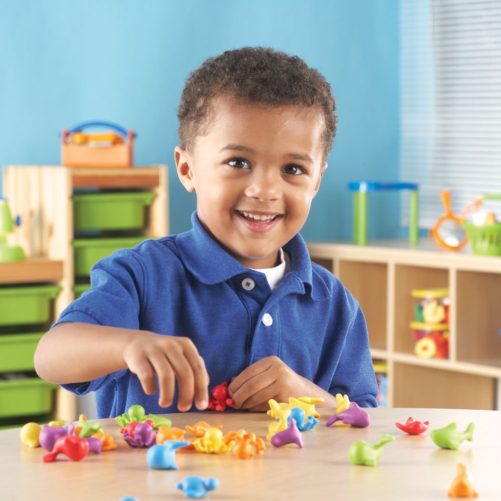 موارد التعلم تحت البحر، مجموعة من 72 قطعة، عدادات حيوانات المحيط الملونة، مهارات الرياضيات المبكرة، الفرز والعد، للأعمار من 3 سنوات فما فوق، حوض تخزين متضمن