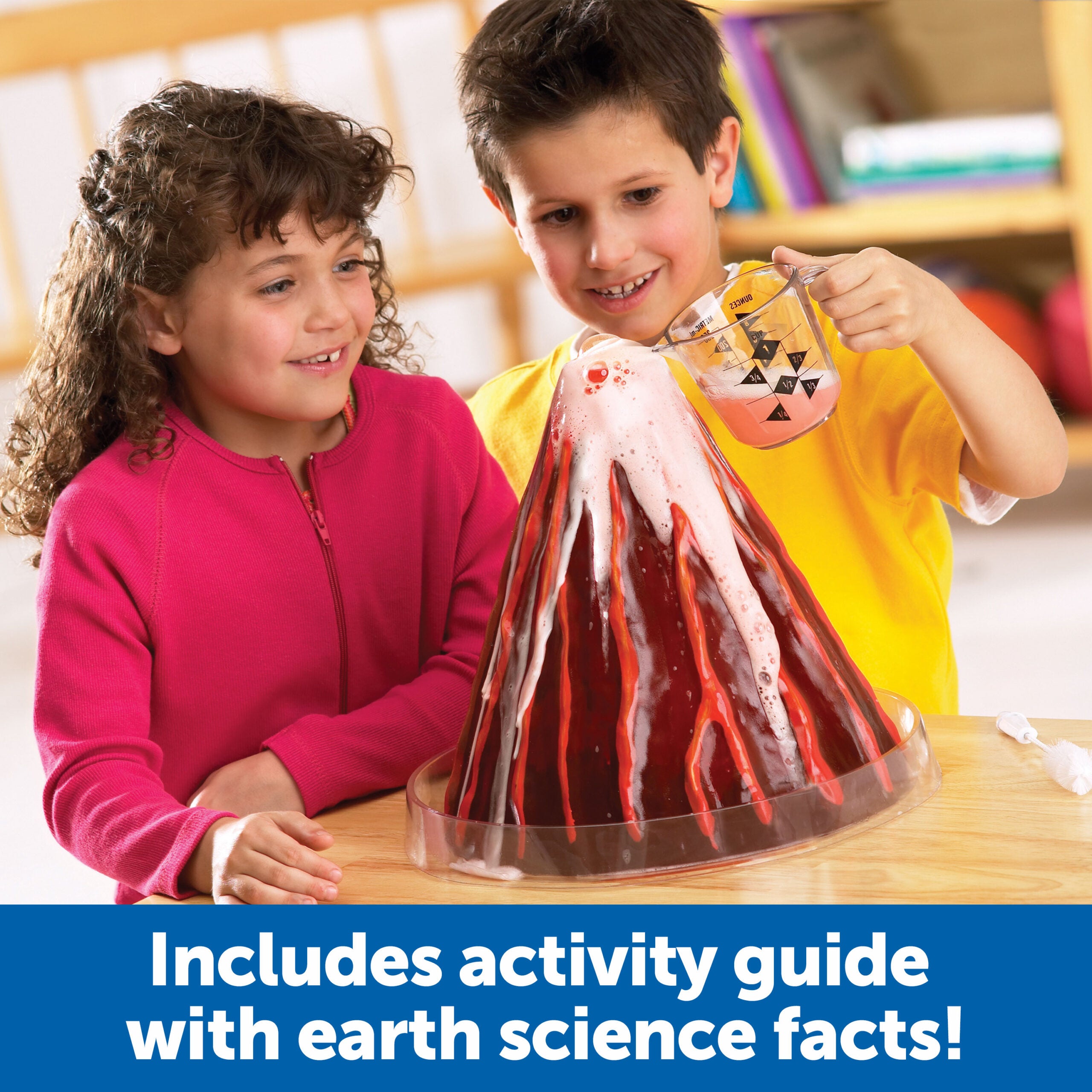 نموذج بركان ثائر بمقطع عرضي من Learning Resources، مجموعة تجارب علمية تفاعلية مع رسم تخطيطي مفصل ووصفة للحمم البركانية، سهلة التنظيف، تتضمن دليل المعلم، للأطفال من سن 6 سنوات فما فوق