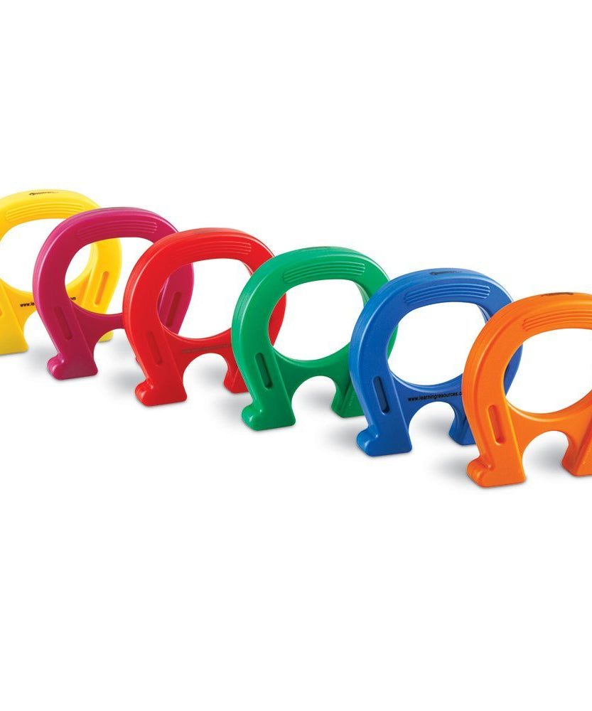 مجموعة مغناطيسات مايتي من مجموعة العلوم الأساسية® من Learning Resources (مجموعة من 6 قطع)، مغناطيسات حدوة حصان ملونة للأطفال، مصنوعة من البلاستيك المتين، مثالية للاستكشاف العلمي، للأعمار من 3 سنوات فما فوق