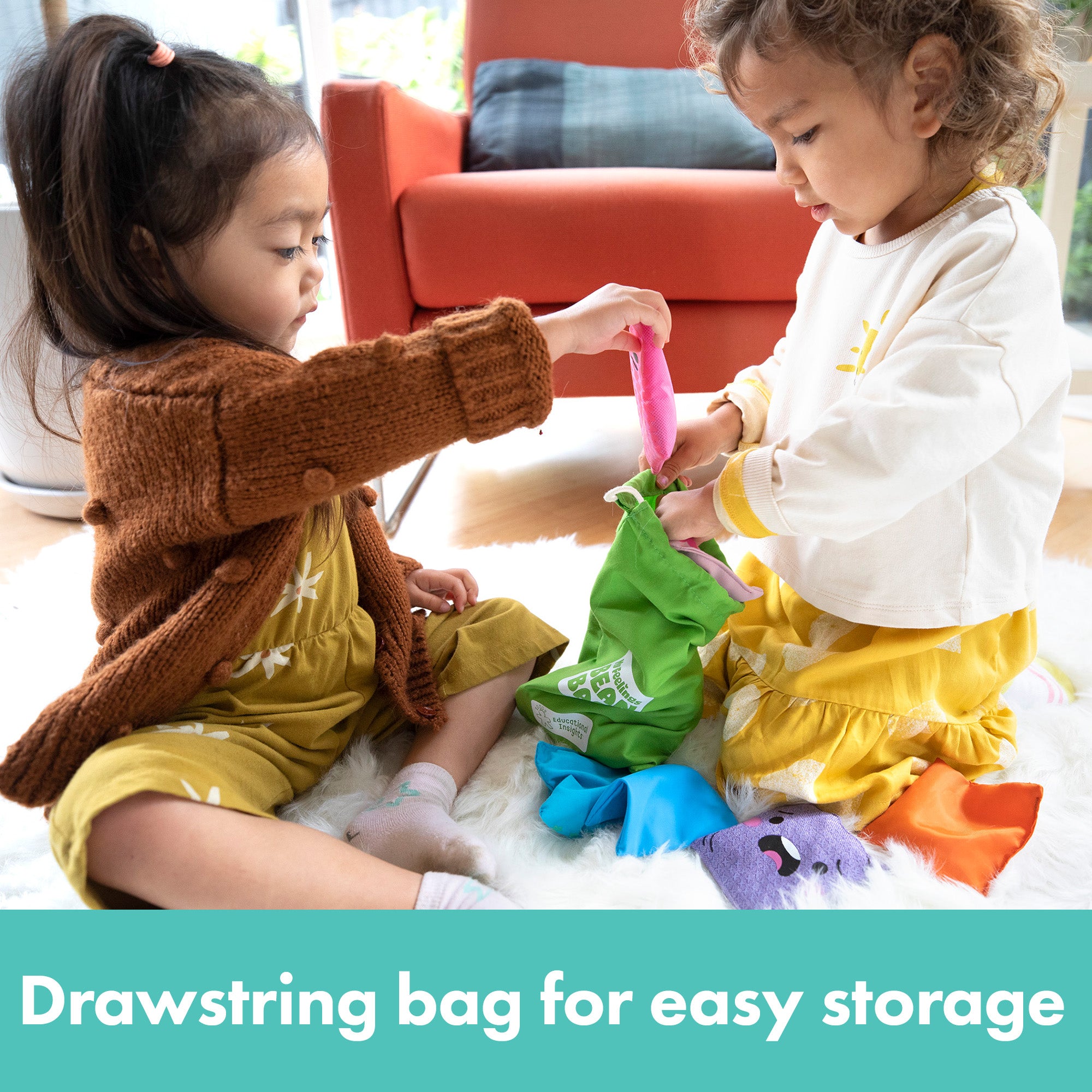 موارد التعلم أكياس الفاصولياء "مشاعري"، مجموعة من 10 أكياس فاصولياء للعواطف اللمسية، التعلم العاطفي الاجتماعي للأطفال، يطور المفردات والمهارات الحركية والوعي الحسي، يتضمن دليل الأنشطة وحقيبة التخزين، للأعمار من 3 سنوات فما فوق