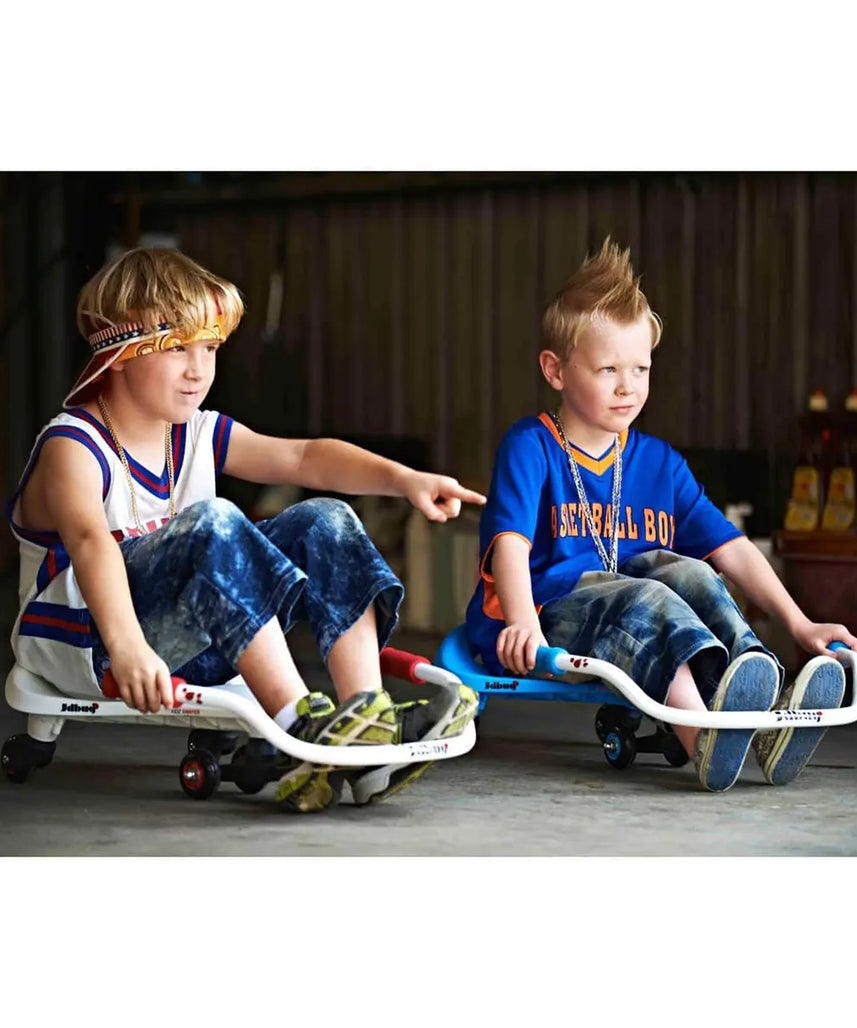 سكوتر جيه دي باج كيدز سواير المتأرجح، عجلات خلفية مضيئة بتقنية LED، مساند أقدام مانعة للانزلاق، مقعد مصبوب مريح، مناسب للأعمار من ٢ إلى ٥ سنوات، دراجات، دراجات ثلاثية العجلات، وألعاب ركوب