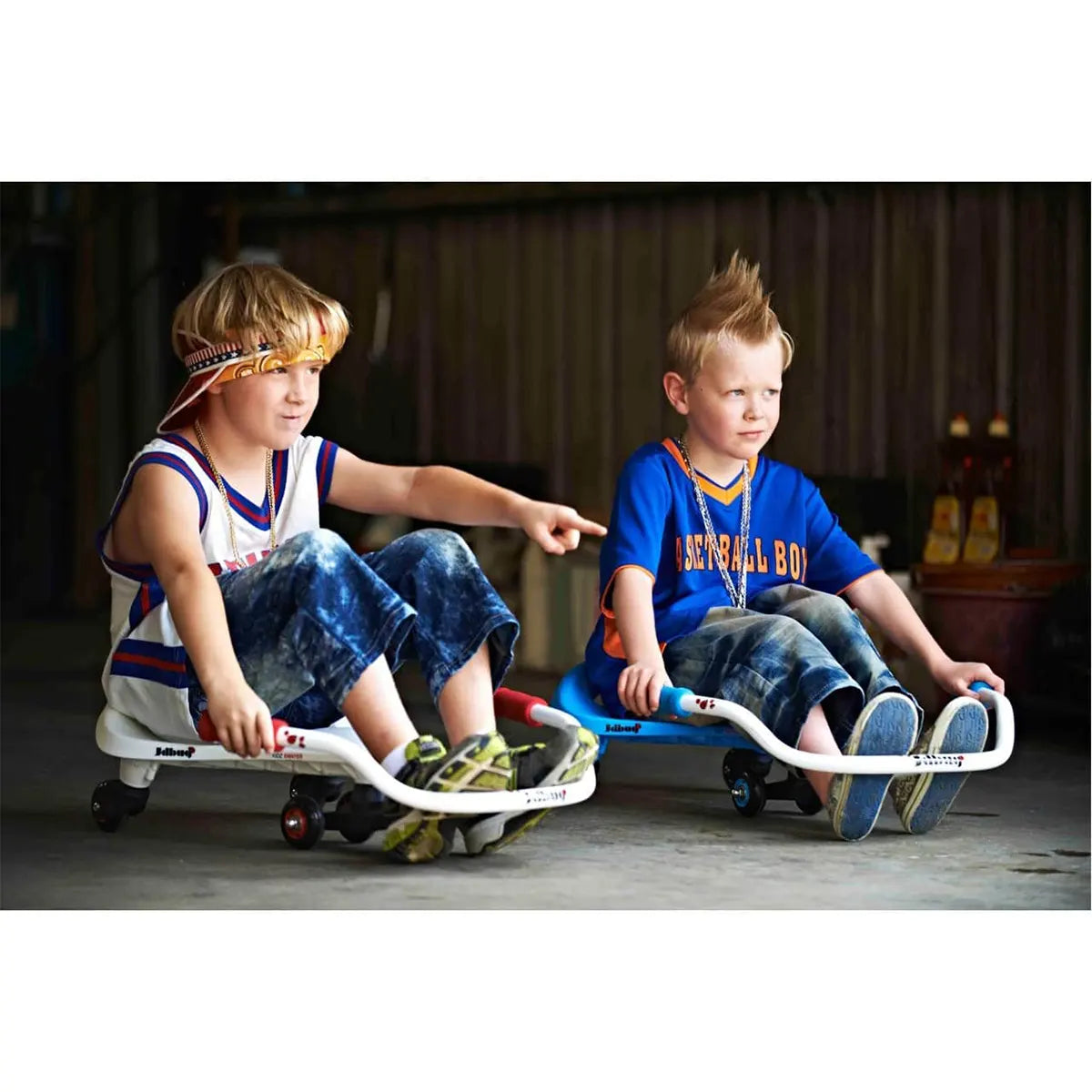 سكوتر جيه دي باج كيدز سواير المتأرجح، عجلات خلفية مضيئة بتقنية LED، مساند أقدام مانعة للانزلاق، مقعد مصبوب مريح، مناسب للأعمار من ٢ إلى ٥ سنوات، دراجات، دراجات ثلاثية العجلات، وألعاب ركوب