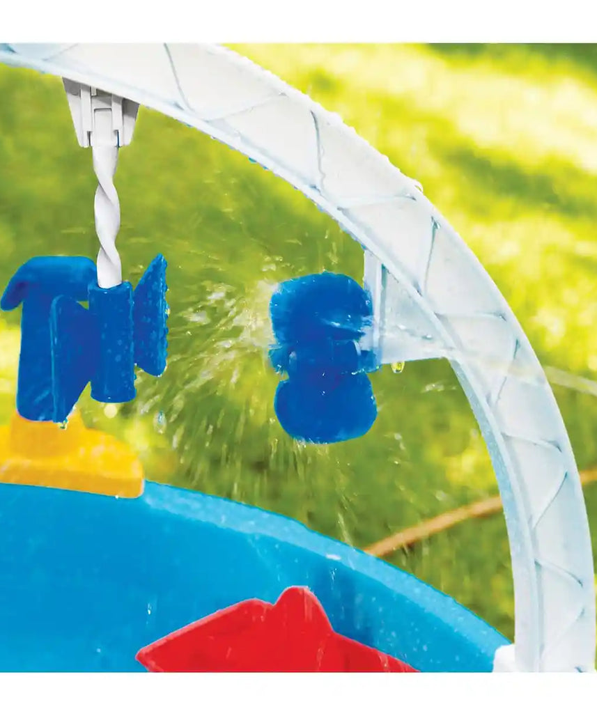 Little Tikes Fun Zone Battle Splash Water Table, Outdoor Water Playset with Sprinkler and Spray Action, Interactive Garden Toy for Kids Ages 3-6, Water Tables