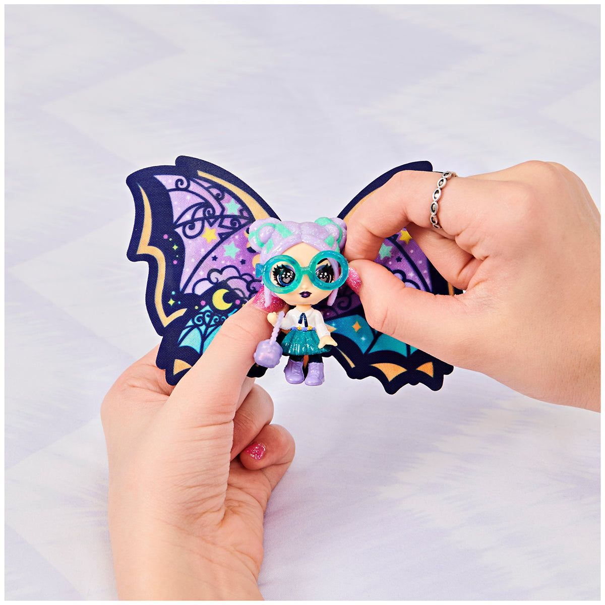 أجنحة هاتشيمالز بيكسيز وايلدر، أجنحة بيكسي القماشية، 2 ملحق، بيضة مفاجأة، مناسبة للأعمار من 5 سنوات فما فوق، مجسمات قطيفة قابلة للتجميع