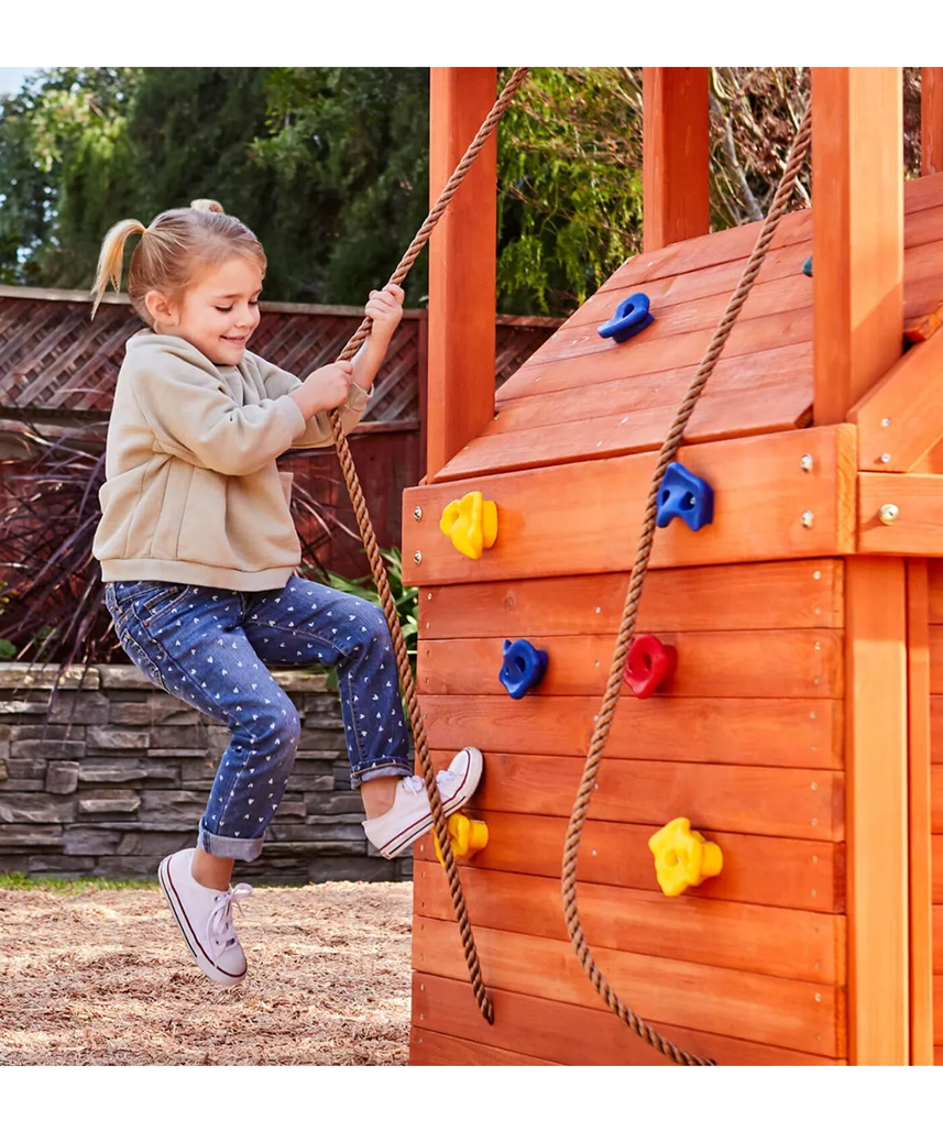 بيت التسلق من ليتل تايكس، مصنوع من الخشب الحقيقي - مجموعة ألعاب خشبية للفناء الخلفي مع نادي، وجدران تسلق صخرية، ومظلات - متعة خارجية للأطفال من سن 3 إلى 10 سنوات