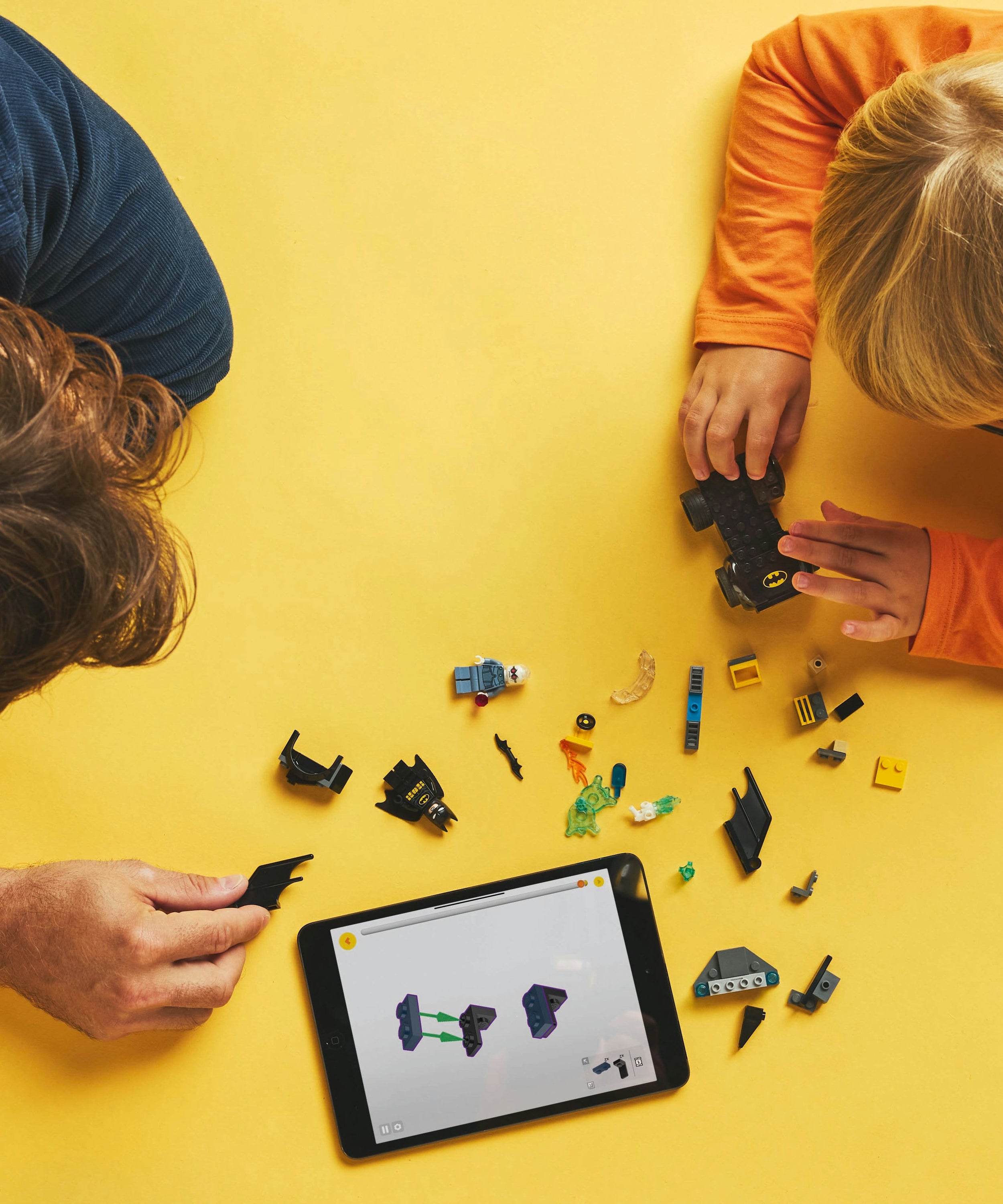 LEGO Batman 76301 Batman & Batmobile vs Mr Freeze Vehicle Playset for Kids 4+ Unisex, Preschool Superhero Toy